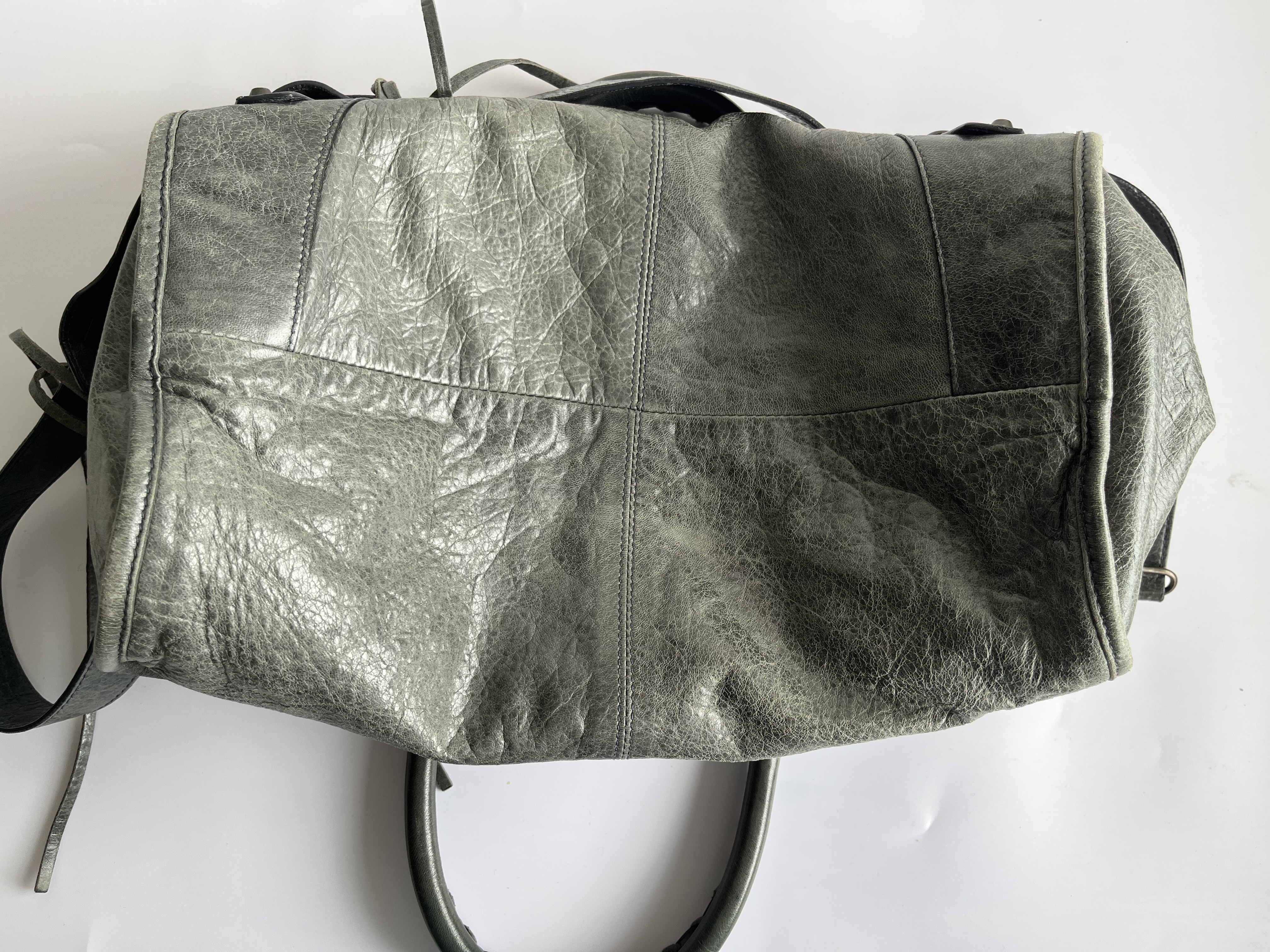 The City Smoky Black Khaki Shoulder Bag with Mirror and Shoulder Strap — view 5