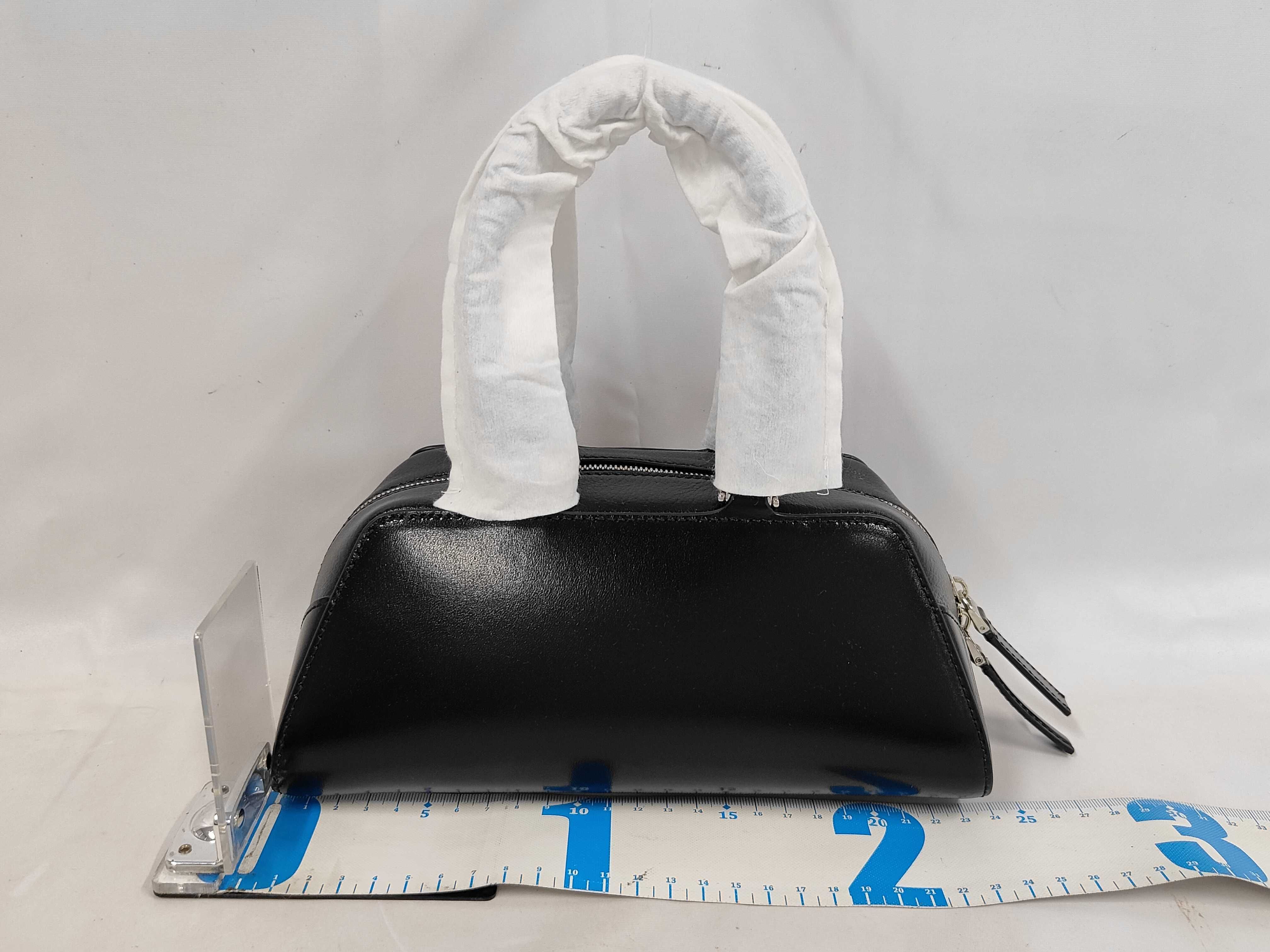Antigona East West Shoulder Bag/Handbag — view 2
