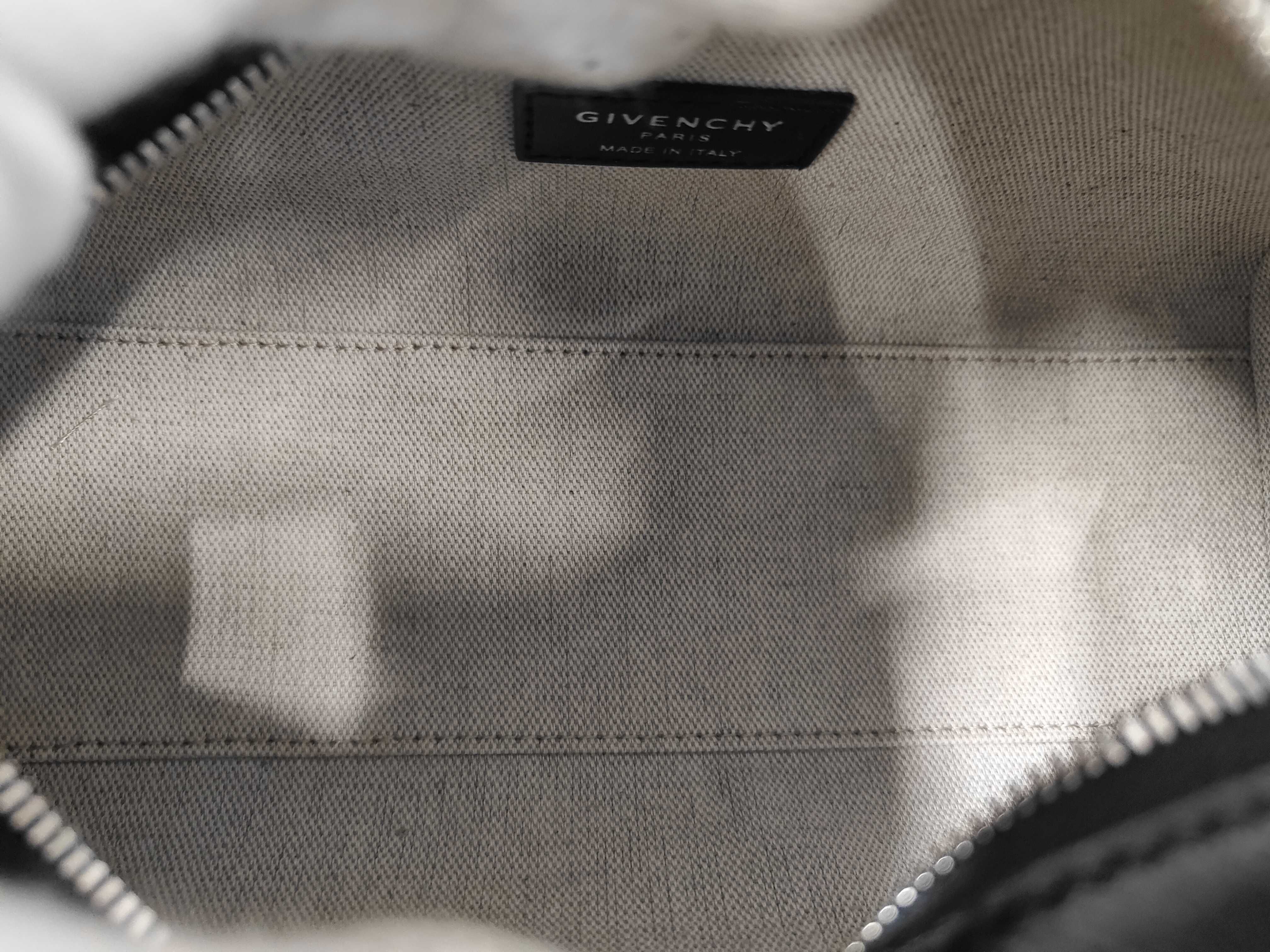 Antigona East West Shoulder Bag/Handbag — view 8