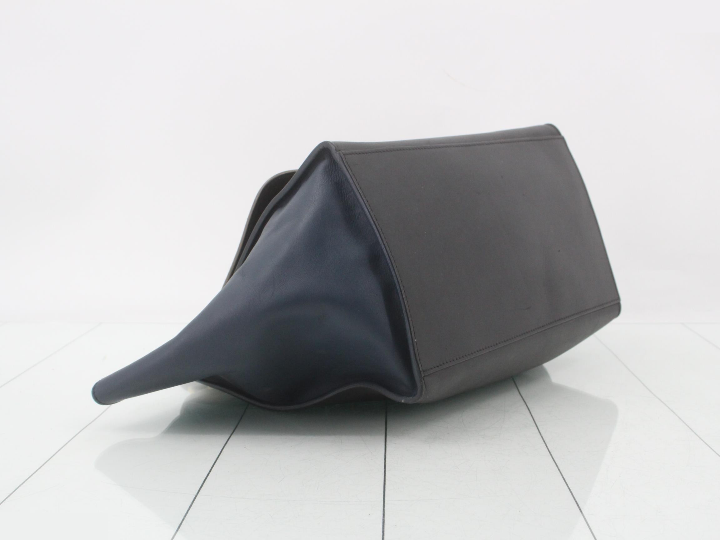 Trapeze Tote Bag — view 5