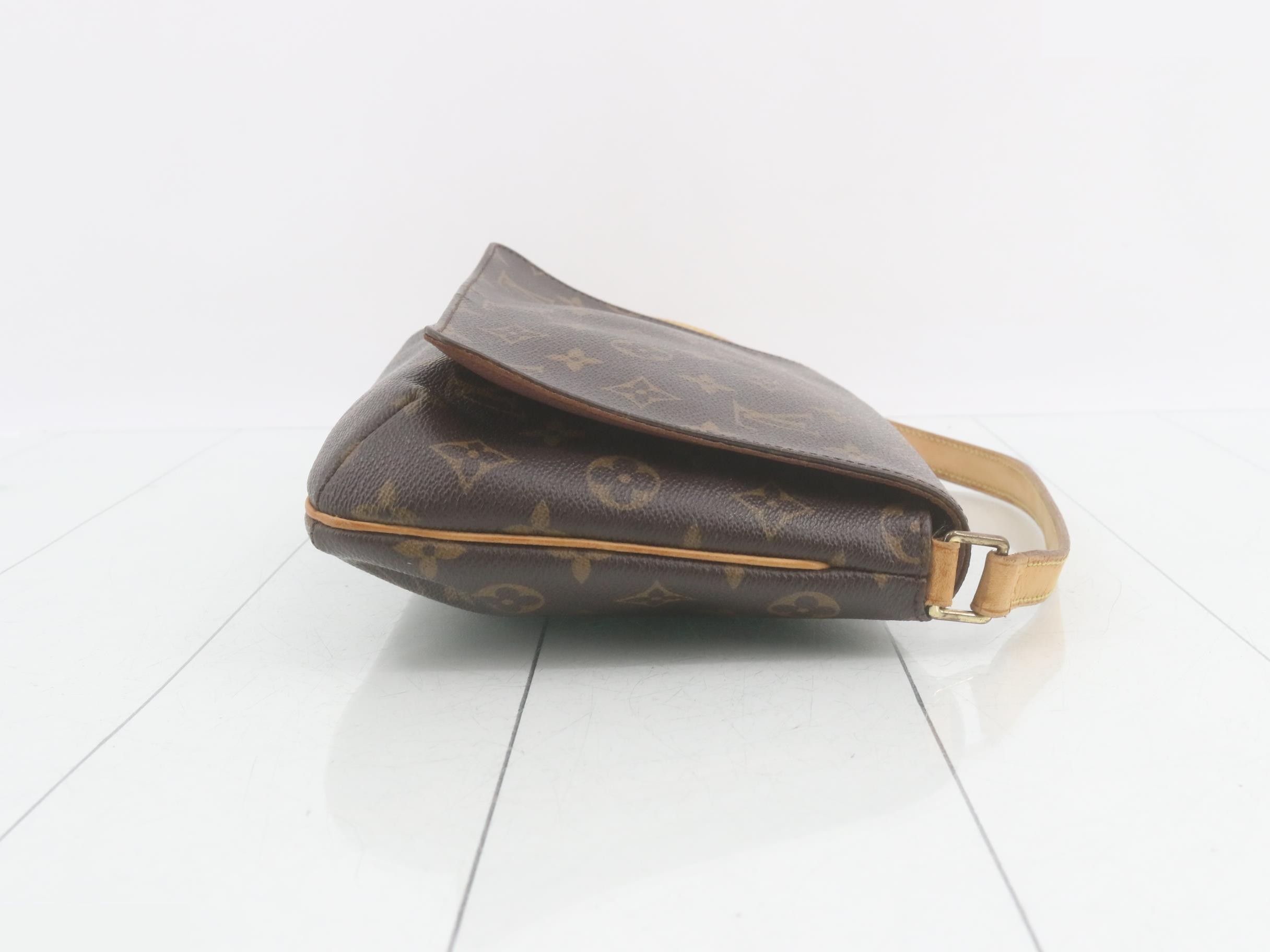 Musette Tango Short Shoulder — view 3