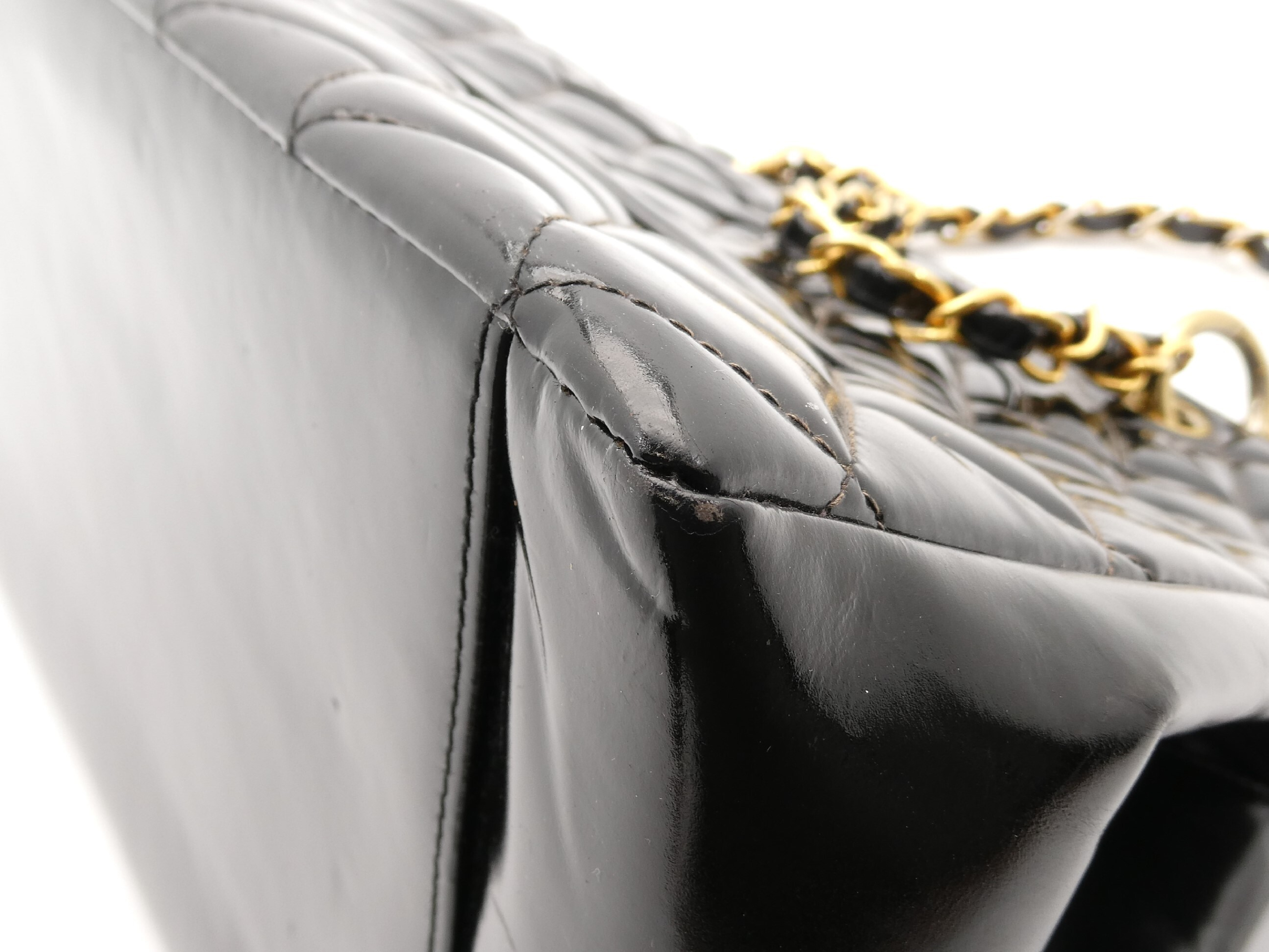 Matelassé Enamel Coco Mark Chain Tote Bag — view 10