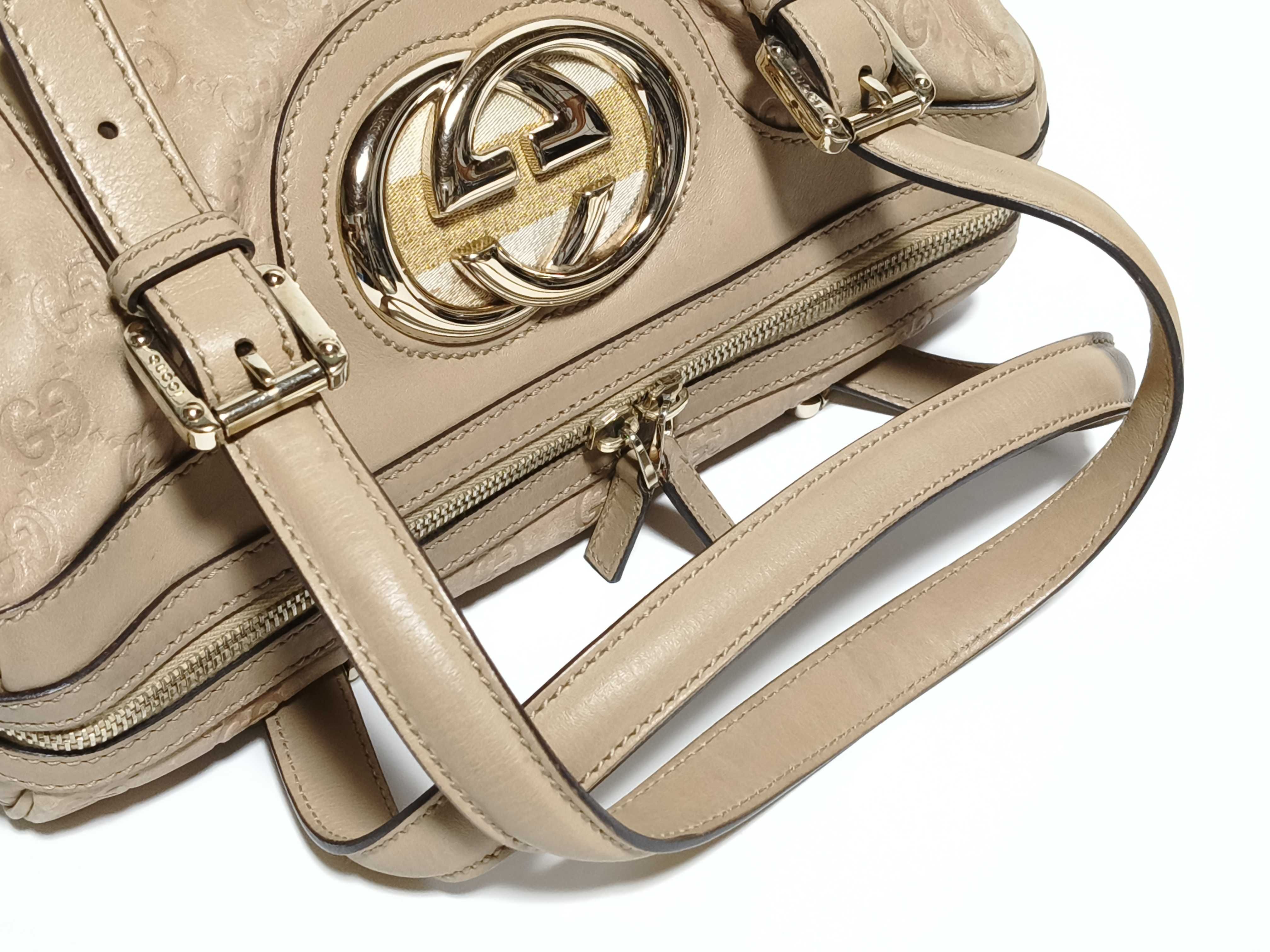 ID- Interlocking G Cowskin Handbag White #170009 Handbag — view 3