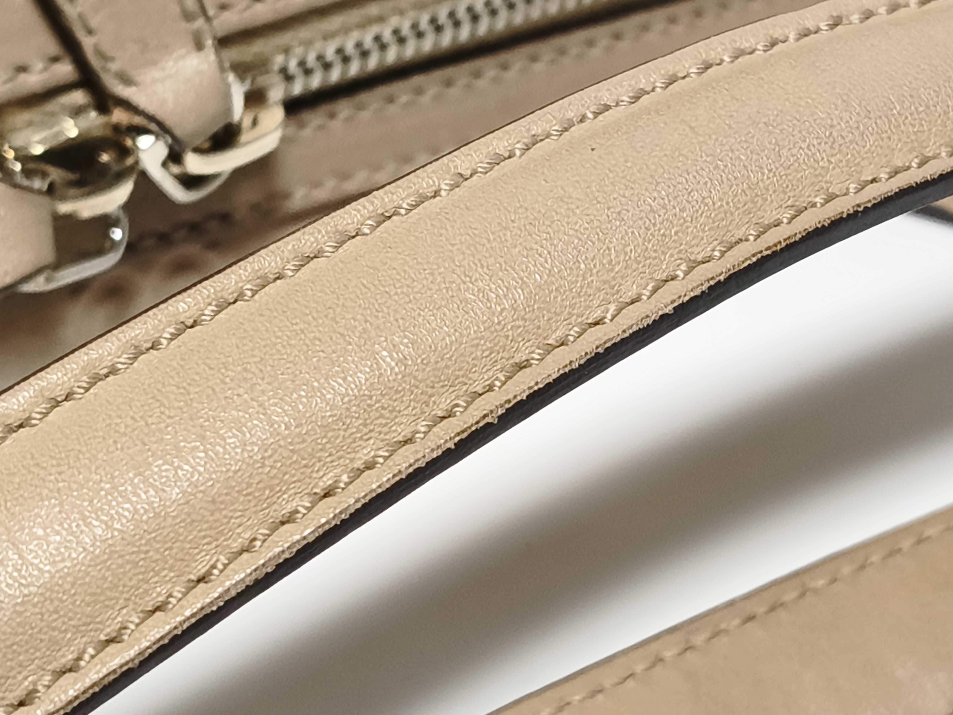 ID- Interlocking G Cowskin Handbag White #170009 Handbag — view 4