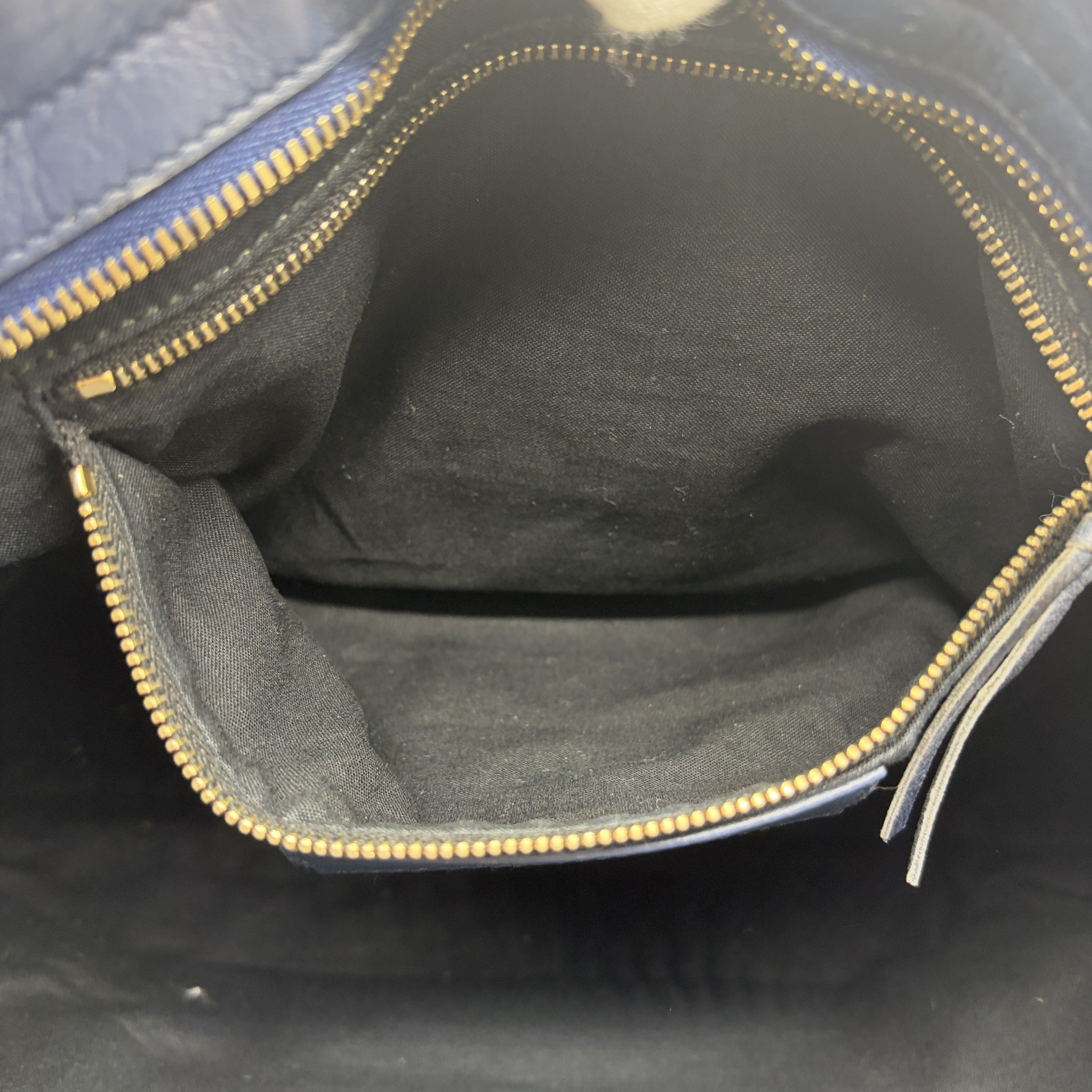 City 2-way Shoulder Bag — view 13