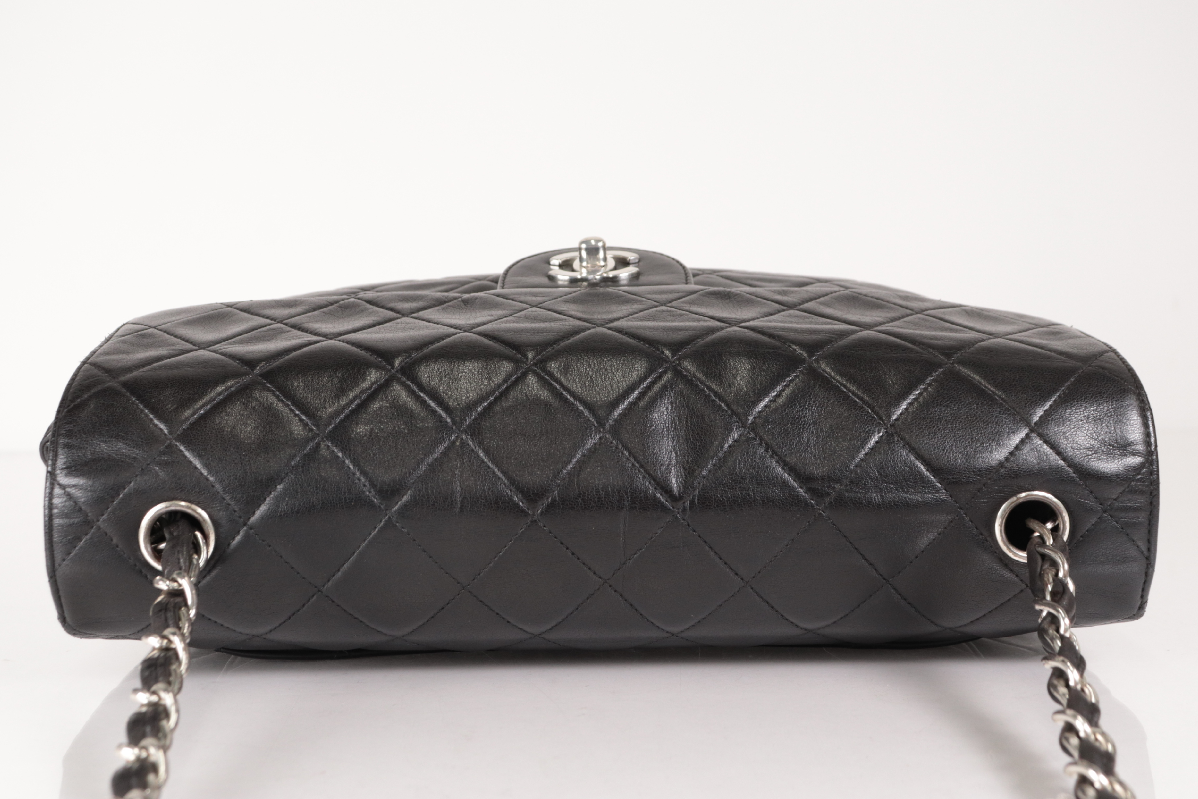Turnlock Lambskin Chain Shoulder Bag, W30, Silver Hardware, Series 5 (5-series) — view 5