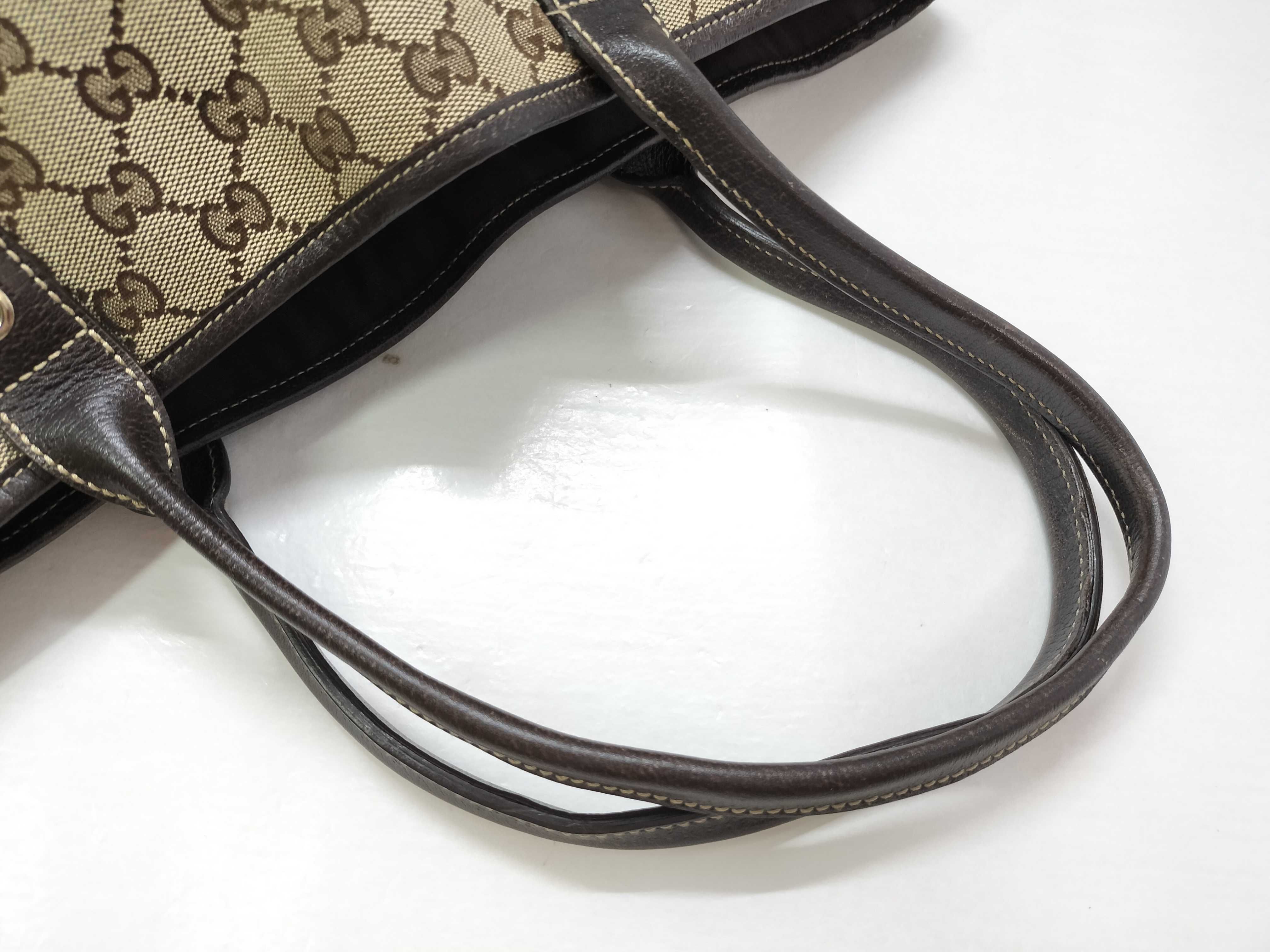 GG Canvas Gucci Tote Bag — view 3