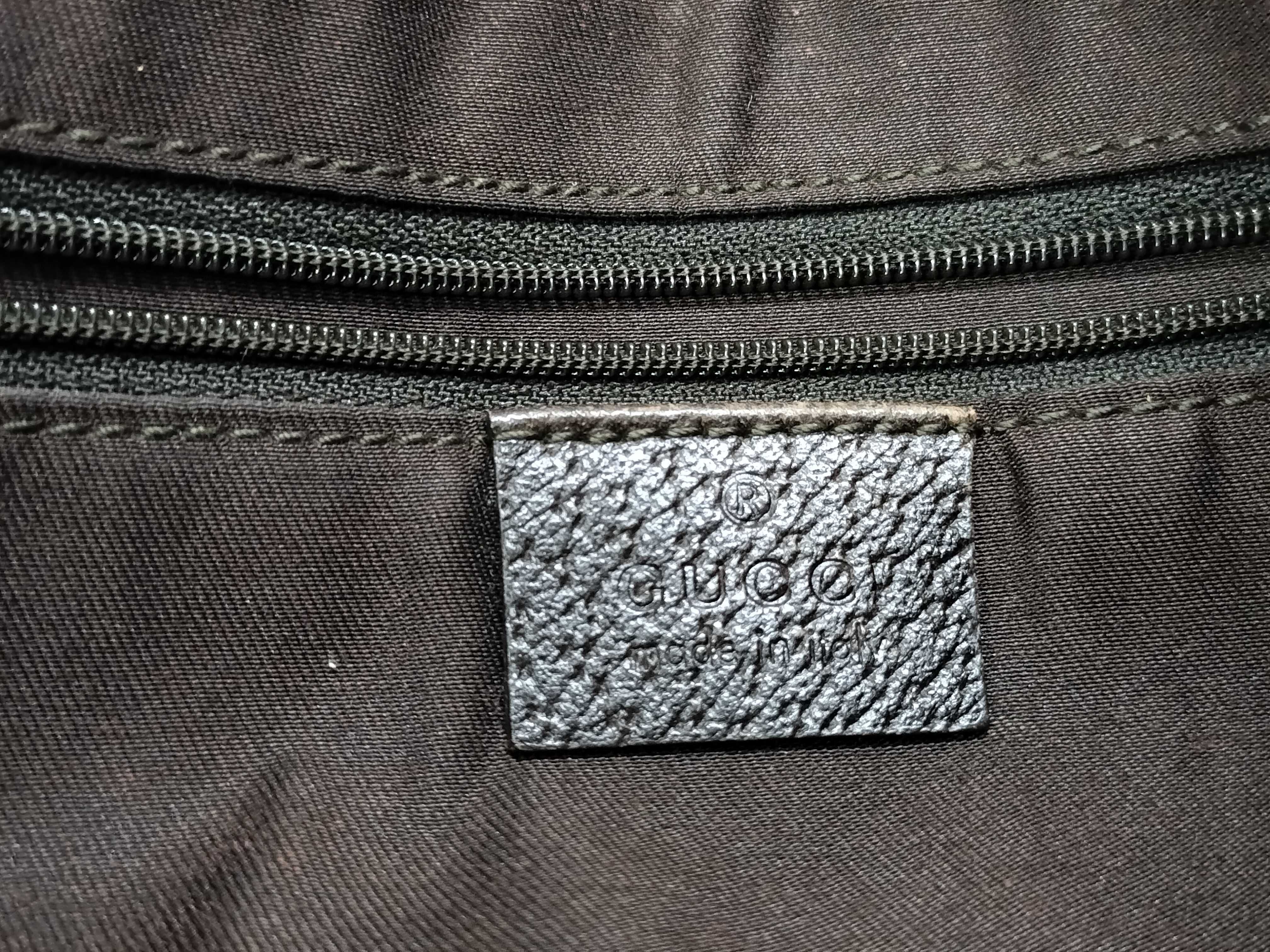 GG Canvas Gucci Tote Bag — view 8