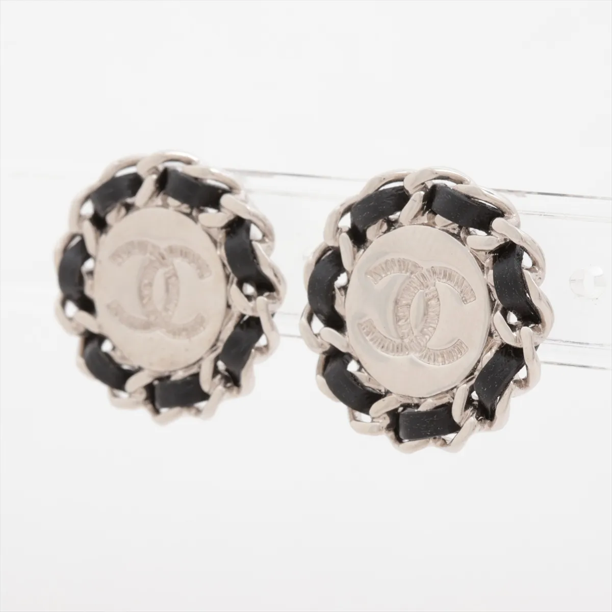 Coco Mark B25C Earrings (Pair) Leather x Metal Silver — view 3