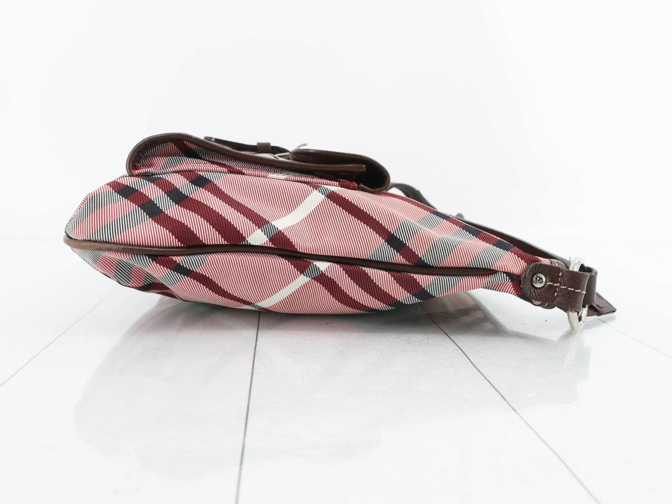 blue label shoulder bag — view 3