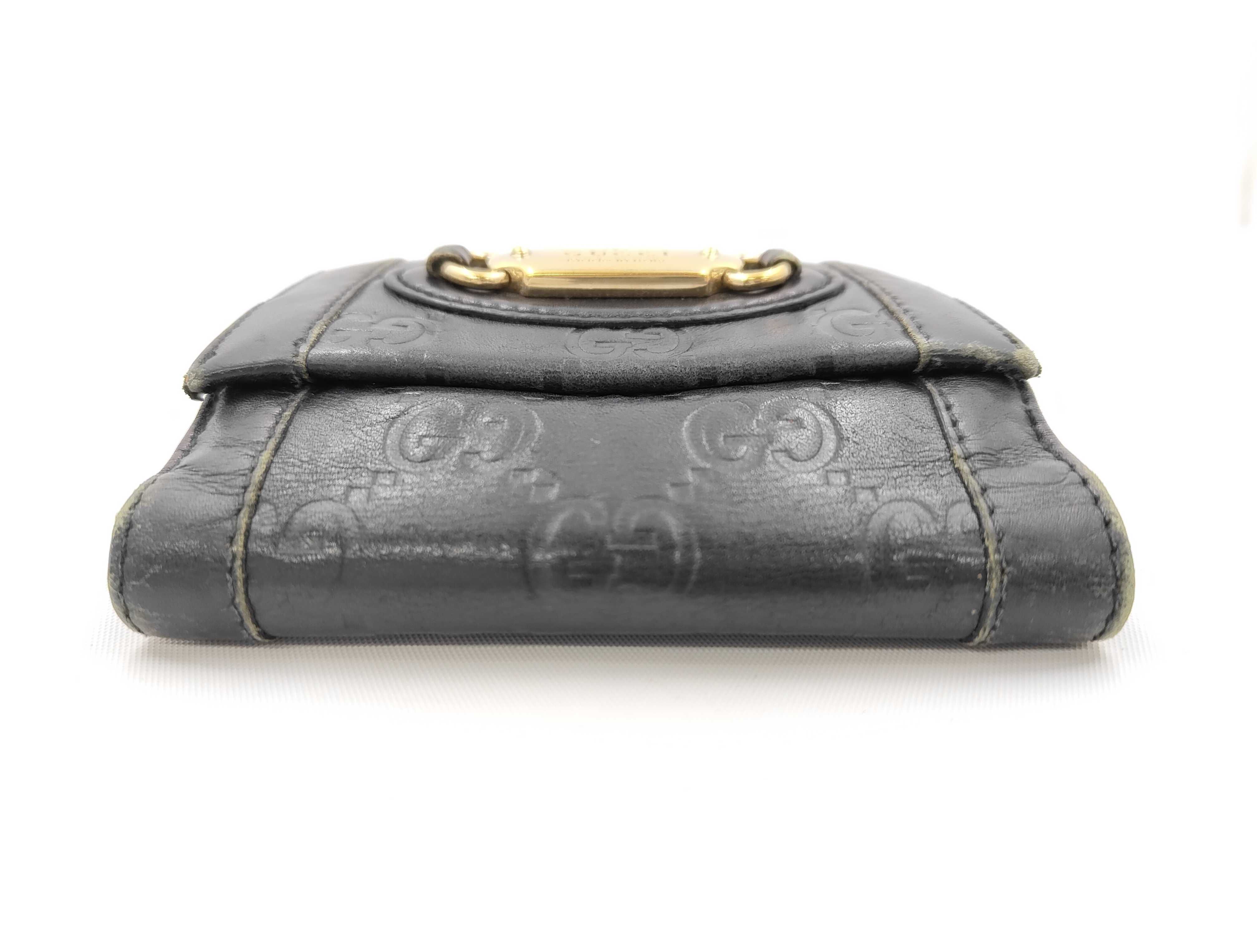 wallet — view 3
