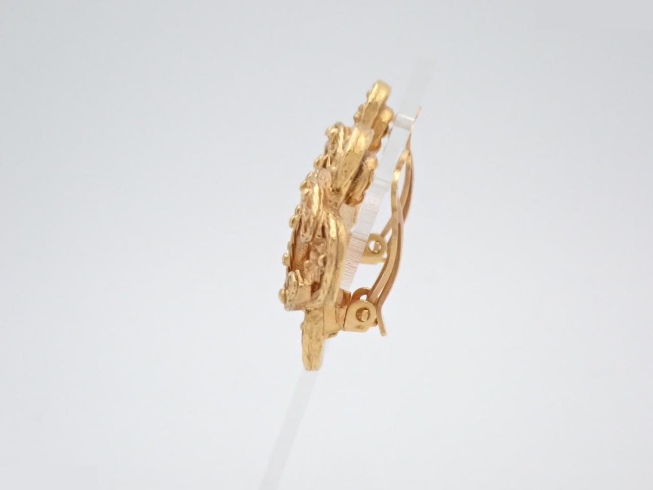 Earrings with Coco Mark design, gold. — view 3