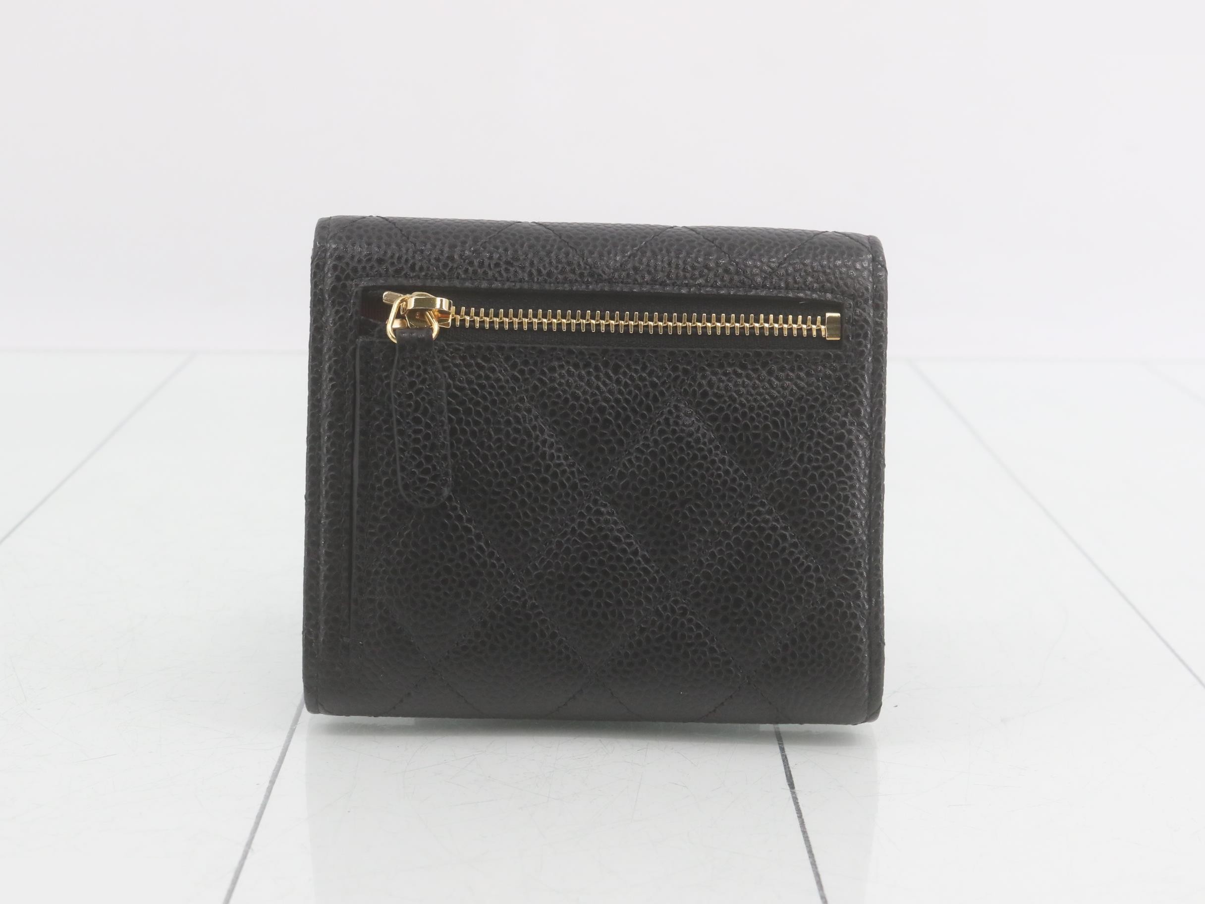 Matelassé Tri-fold Wallet, Caviar Leather, AP0231 — view 2