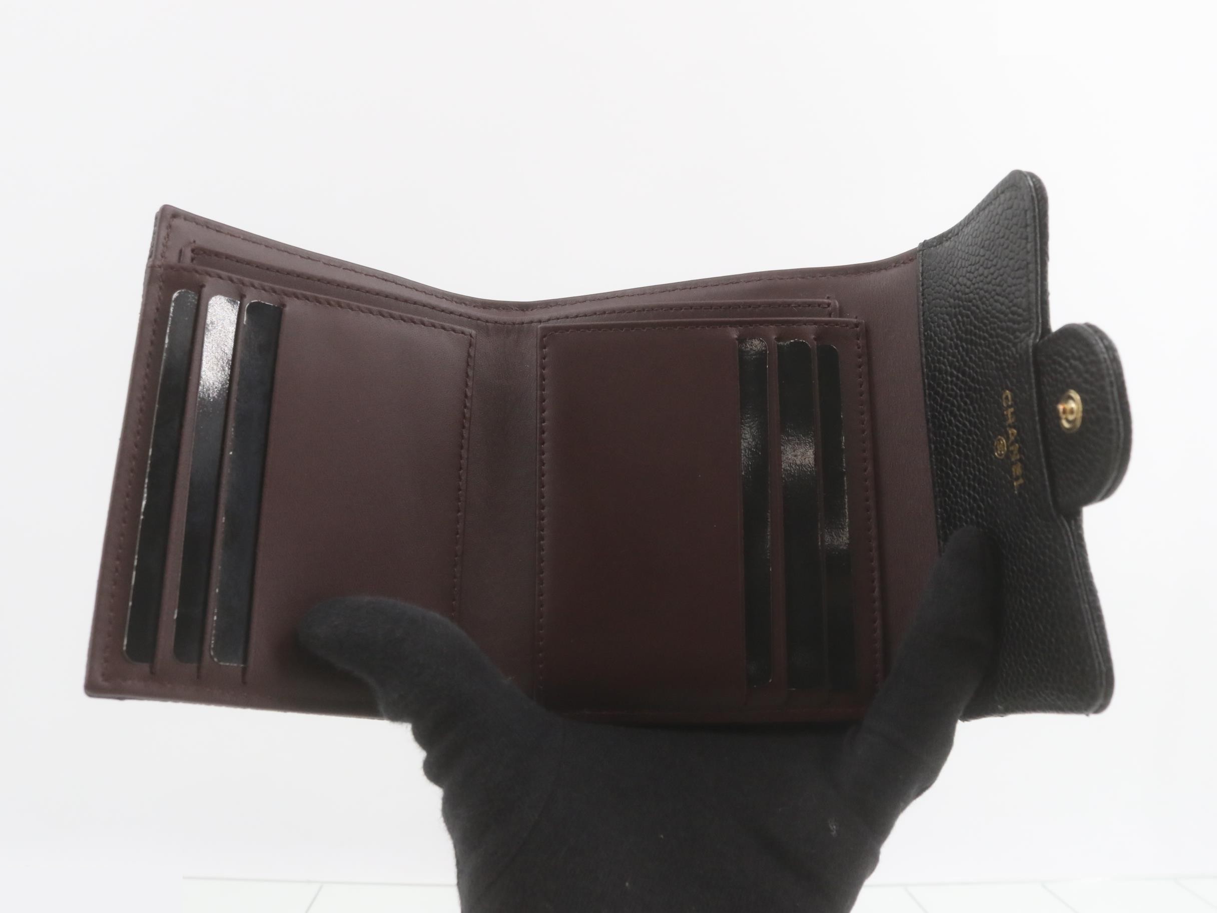 Matelassé Tri-fold Wallet, Caviar Leather, AP0231 — view 4