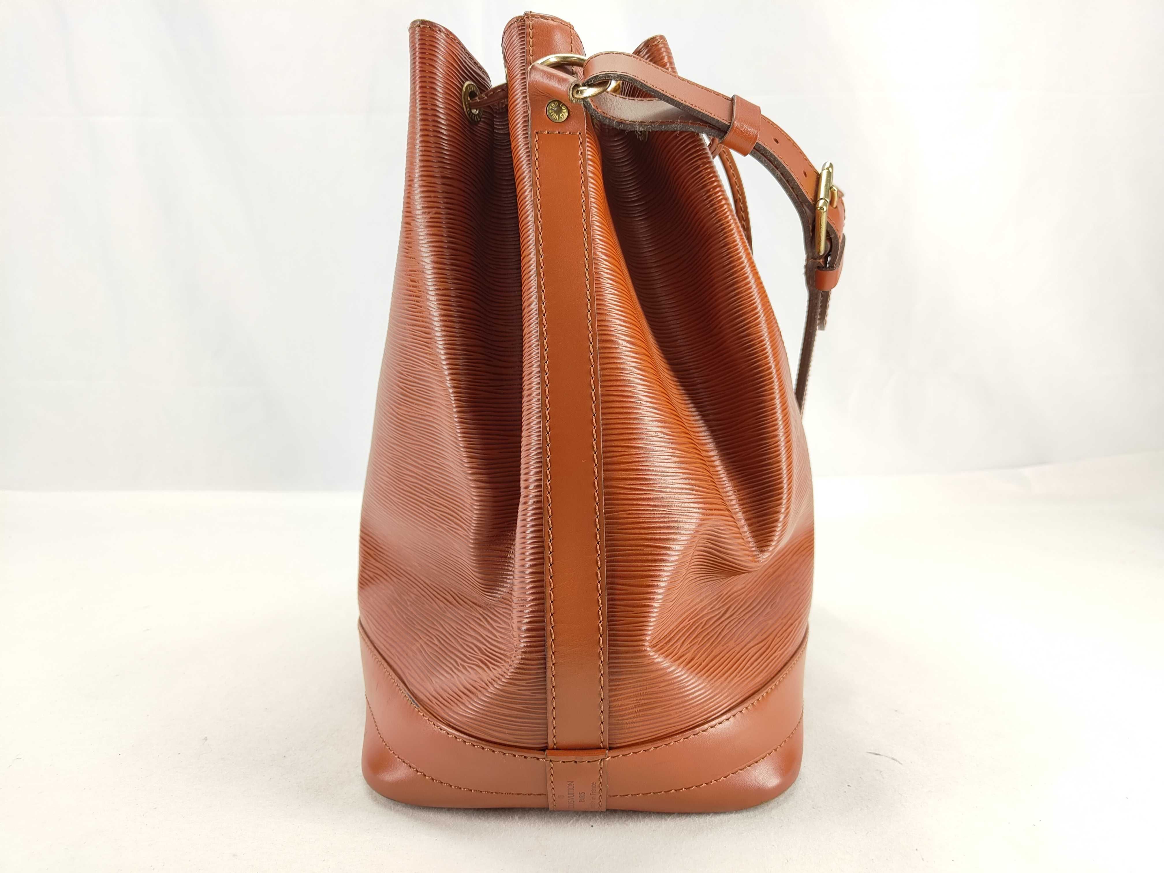 Epi Noe Shoulder Bag — view 10