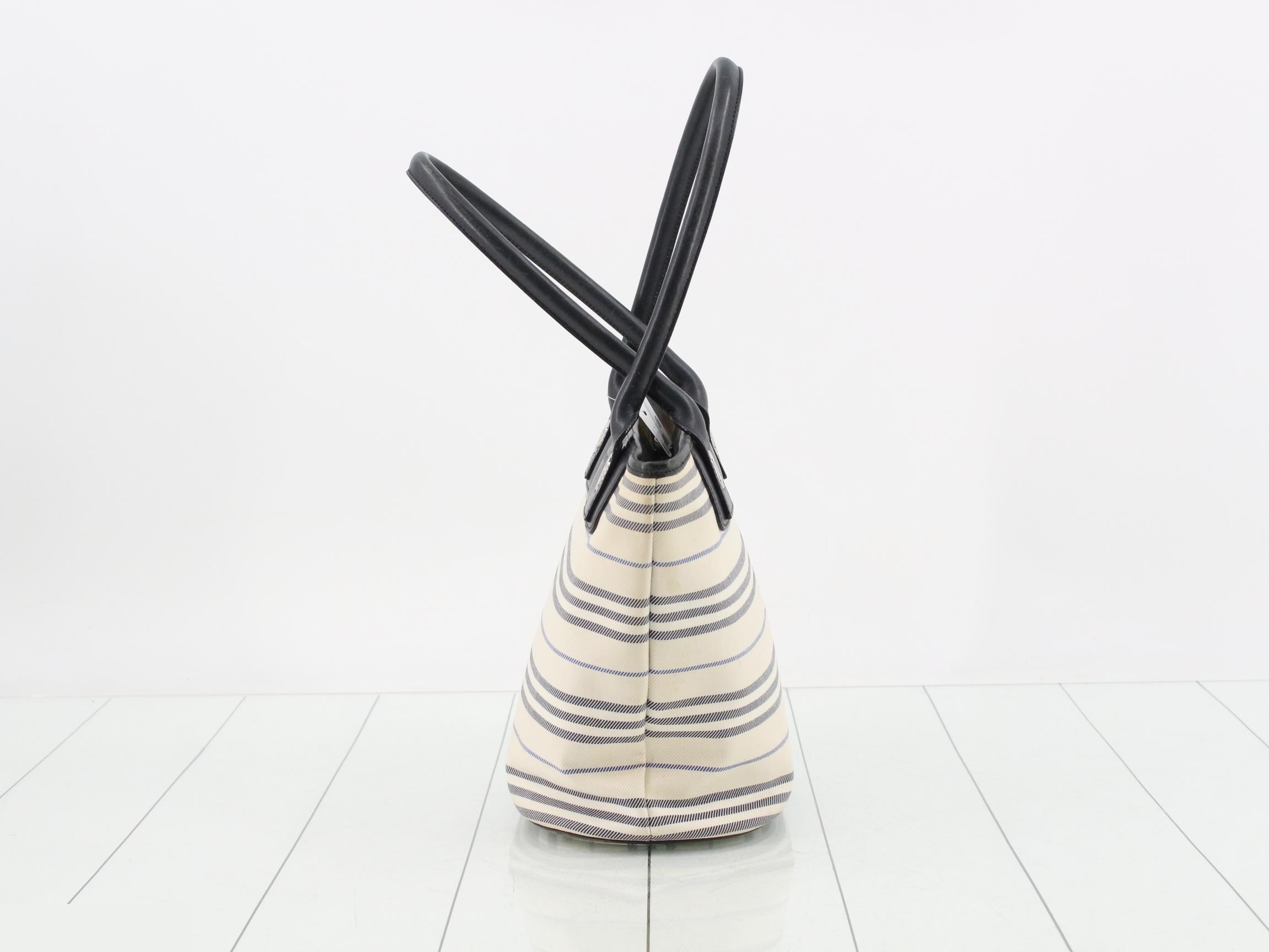 Shoulder bag — view 3