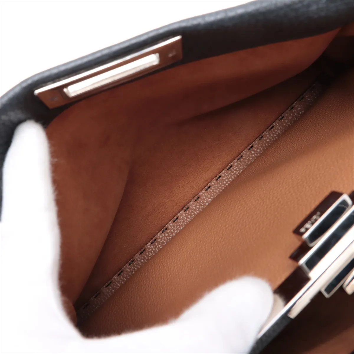 Peekaboo Regular Selleria Leather 2-Way Handbag, Black 8BN290 — view 9