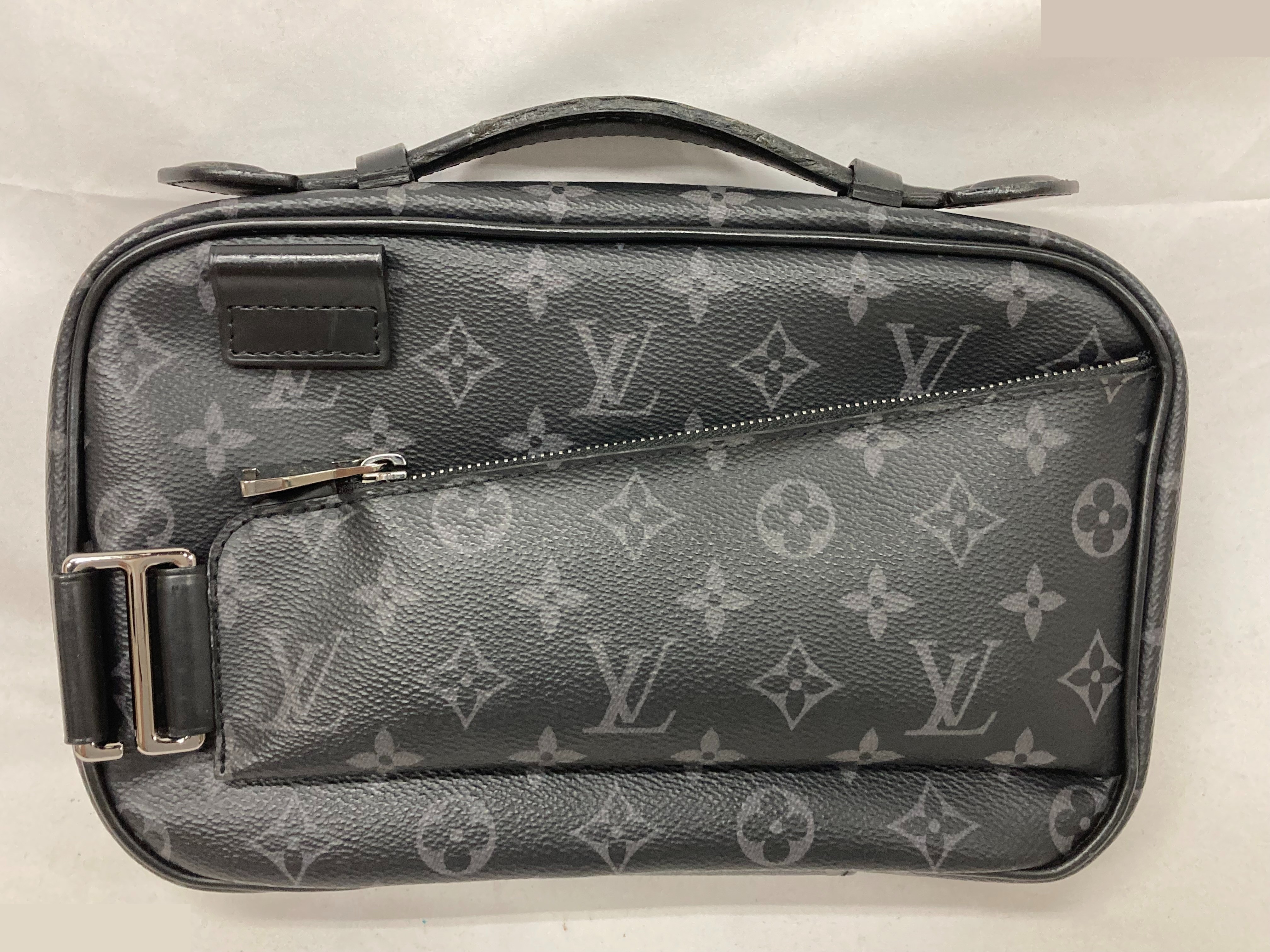 Bumbag — view 2