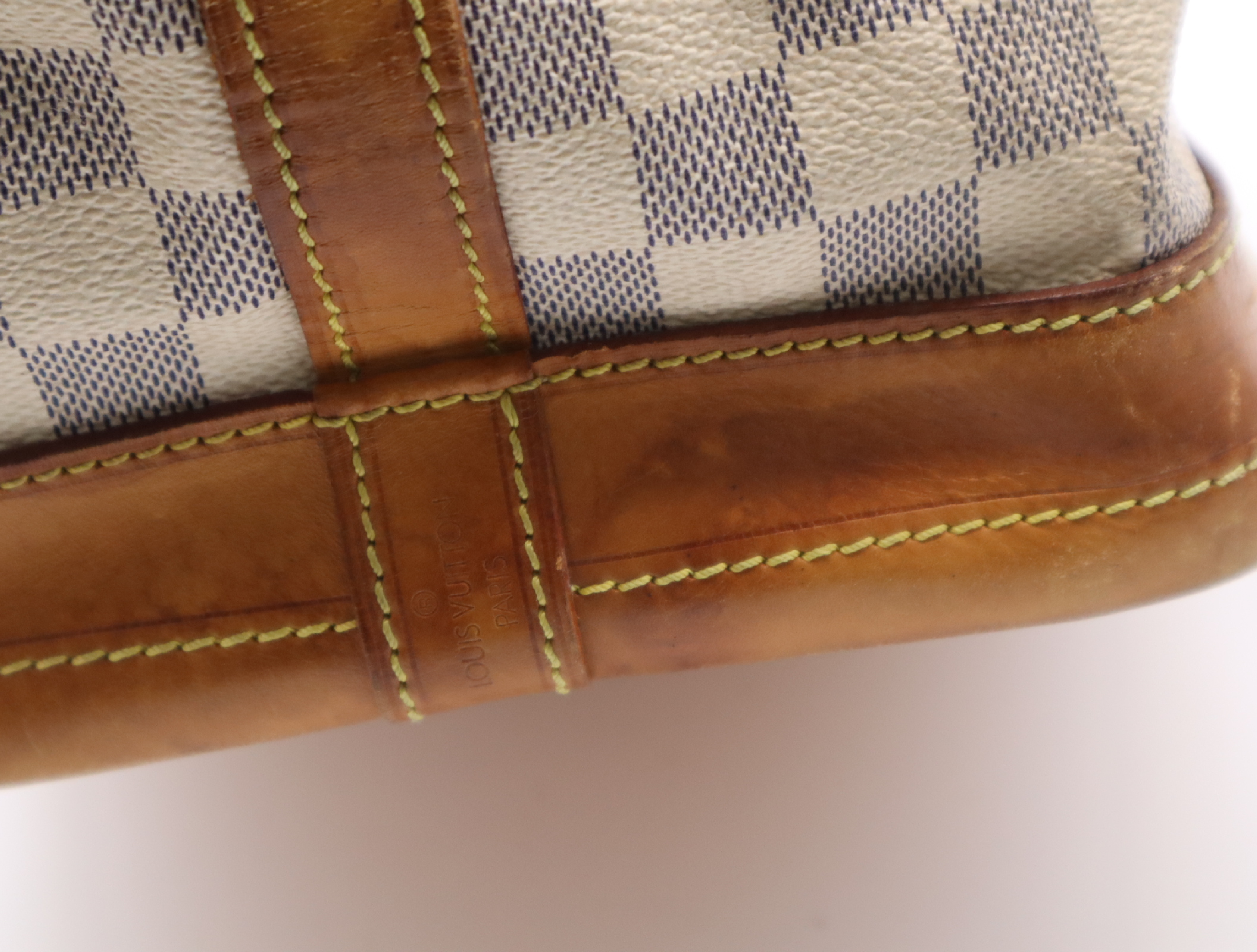 N42222 Azur Noé Shoulder Bag — view 13