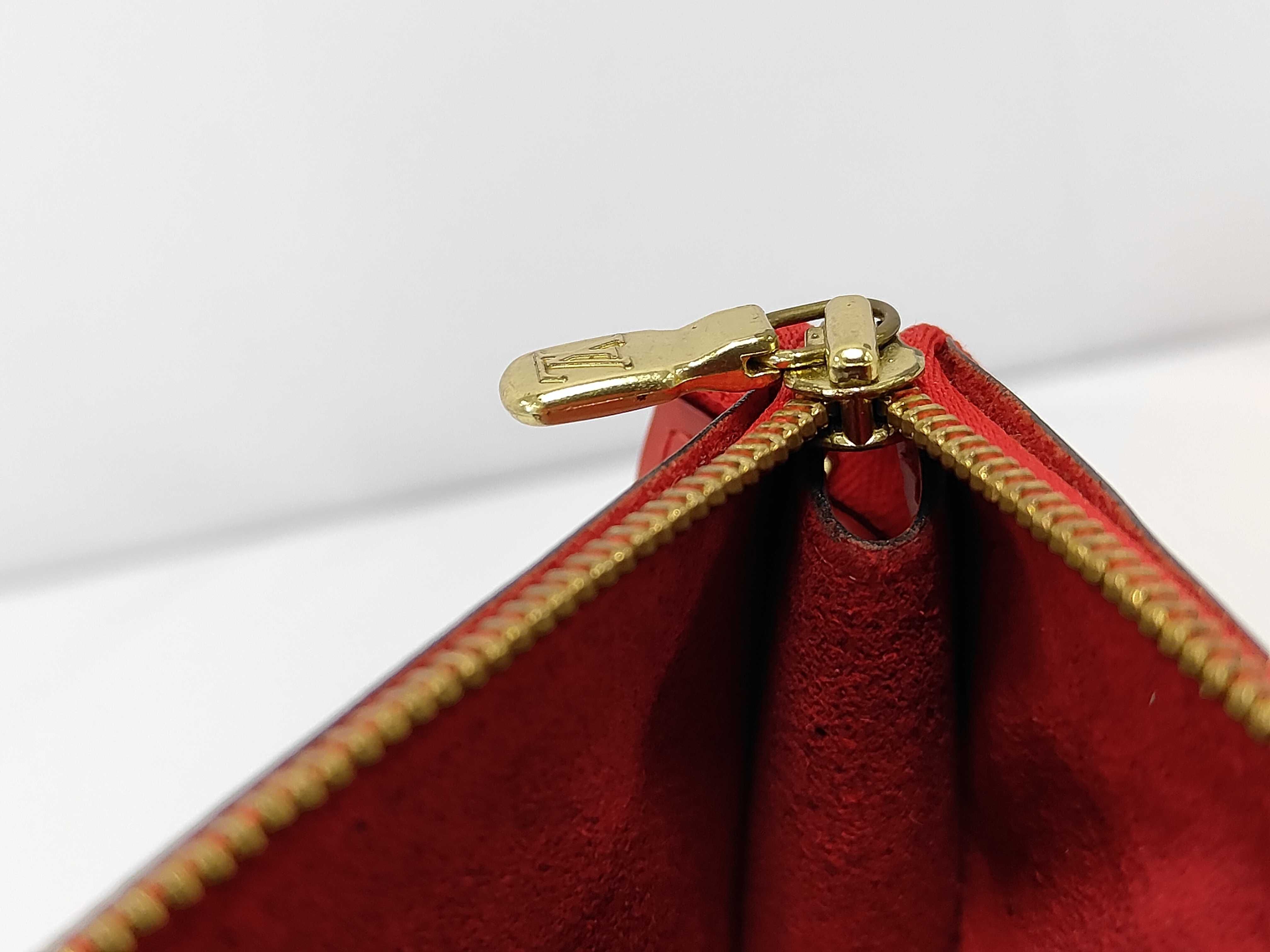 Epi Pochette Accessoires Castilian Red AR0030 Shoulder Bag — view 11