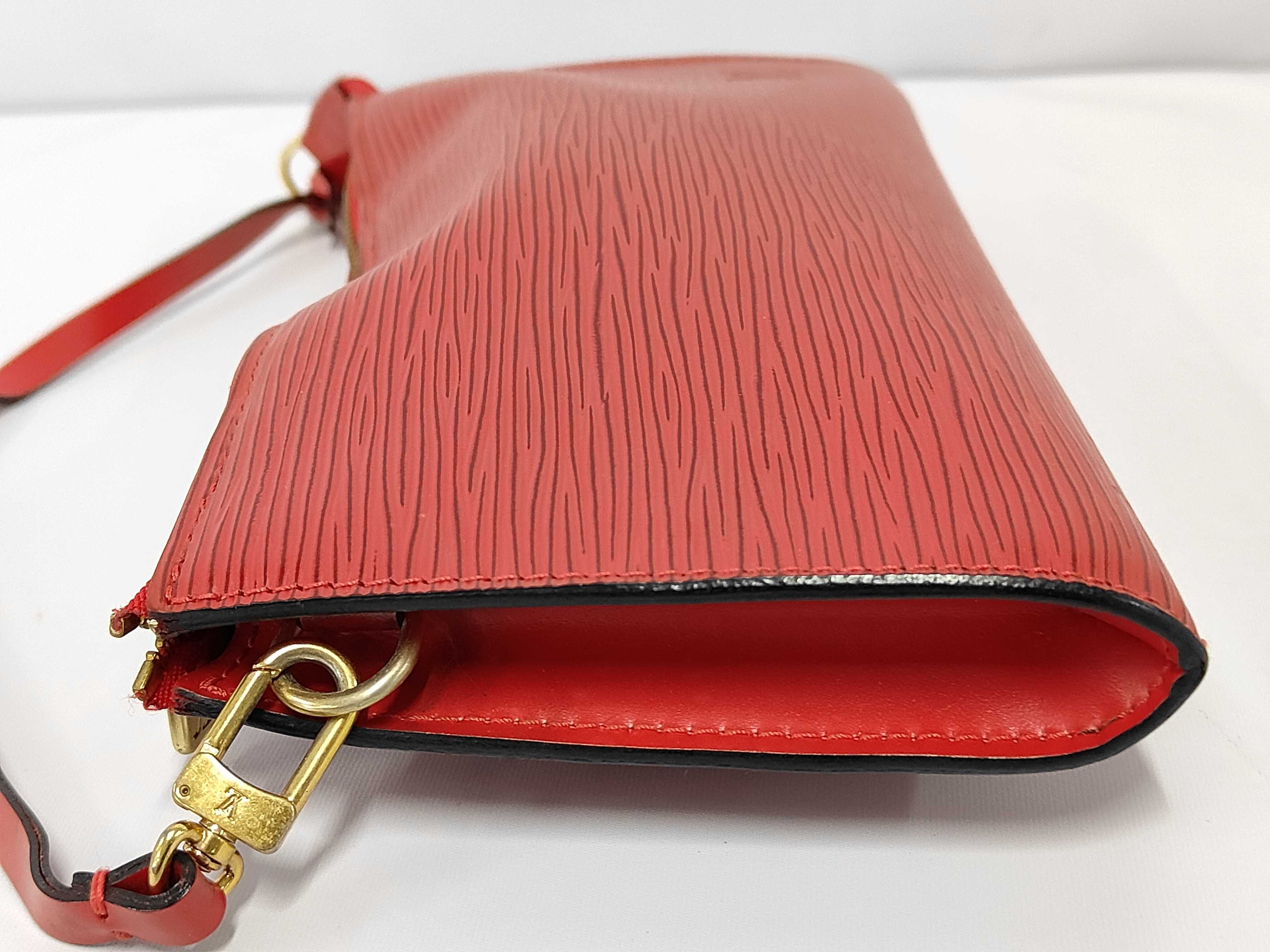 Epi Pochette Accessoires Castilian Red AR0030 Shoulder Bag — view 7