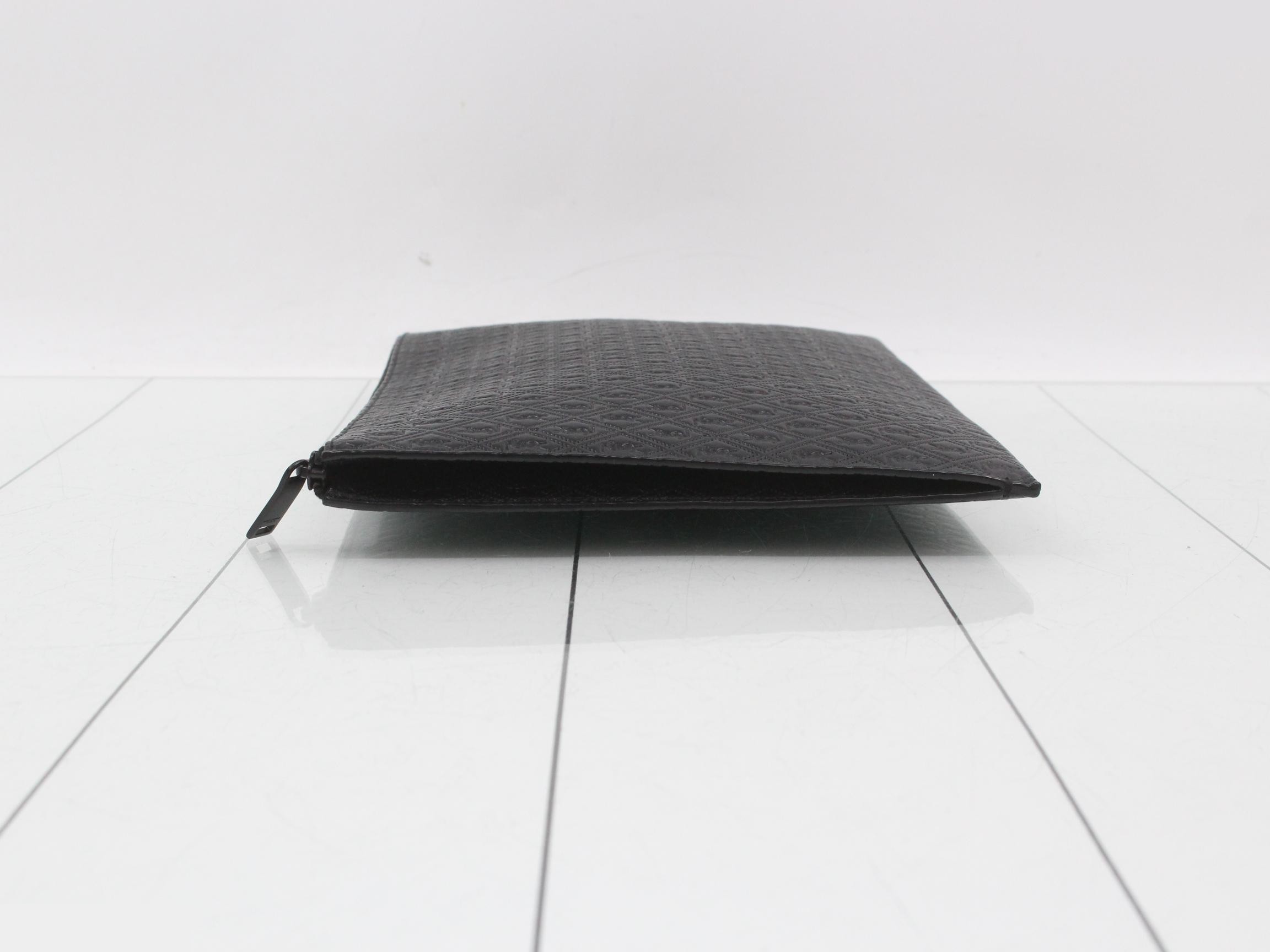 Le Monogram Leather Black Clutch Bag — view 4