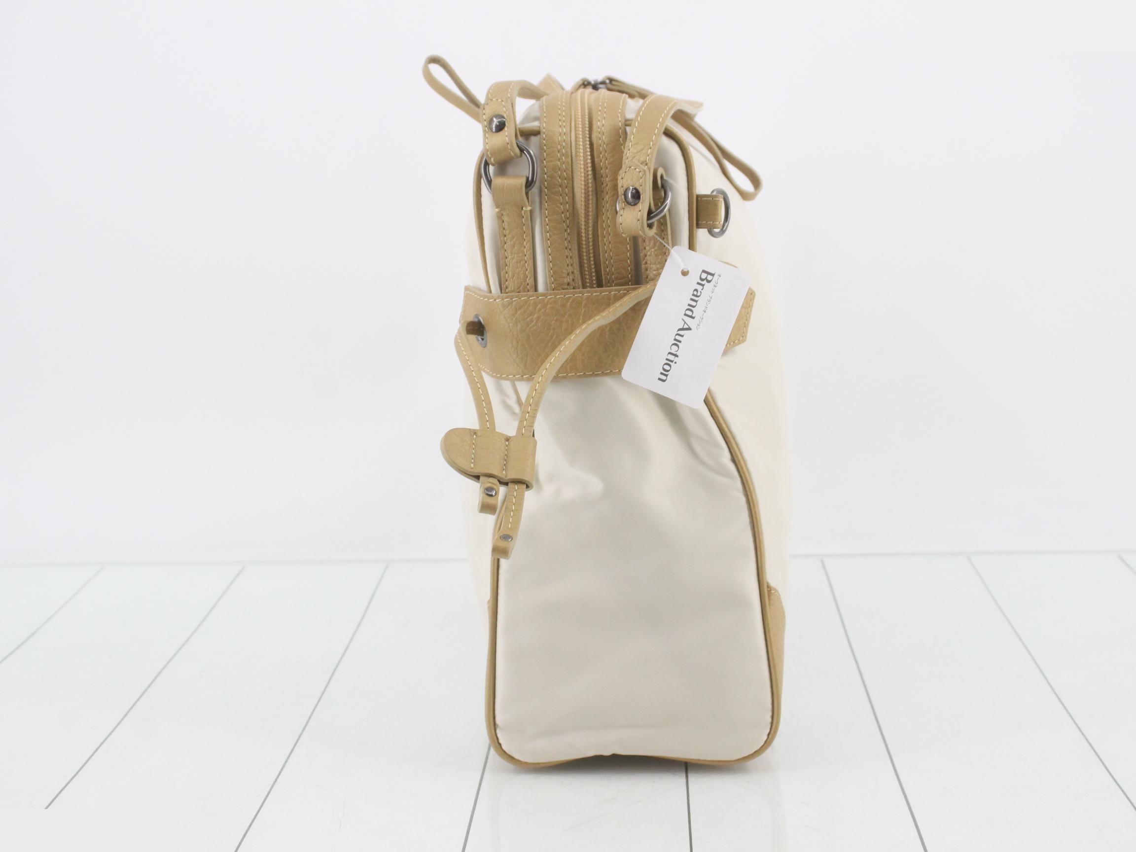 Other lines: Bags/Shoulder bags, Nylon, Gold — view 4