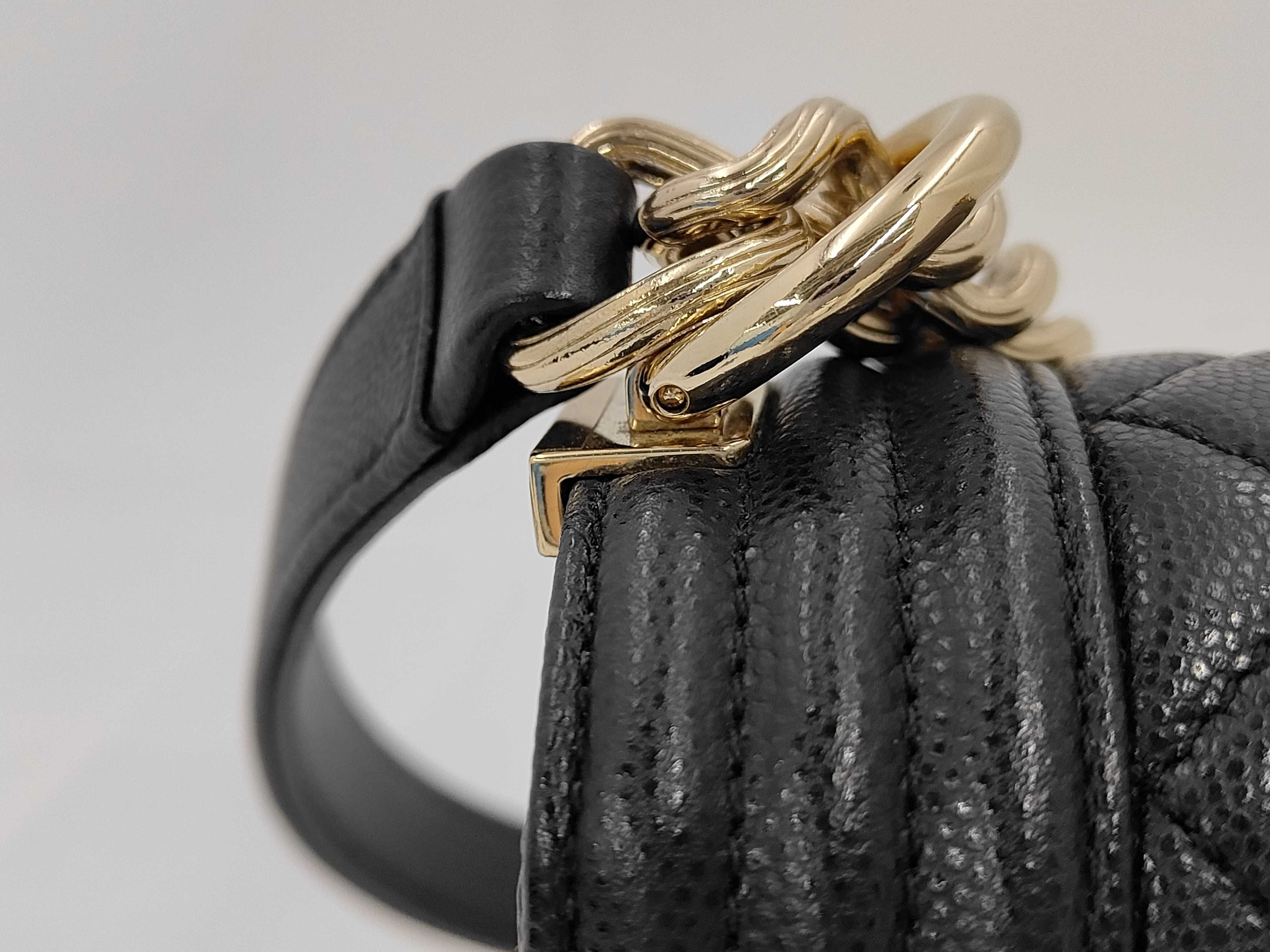 Boy Chanel 25, Gold Hardware, Serial No. 23, Card Seal, Dust Bag, Shoulder Bag — view 3