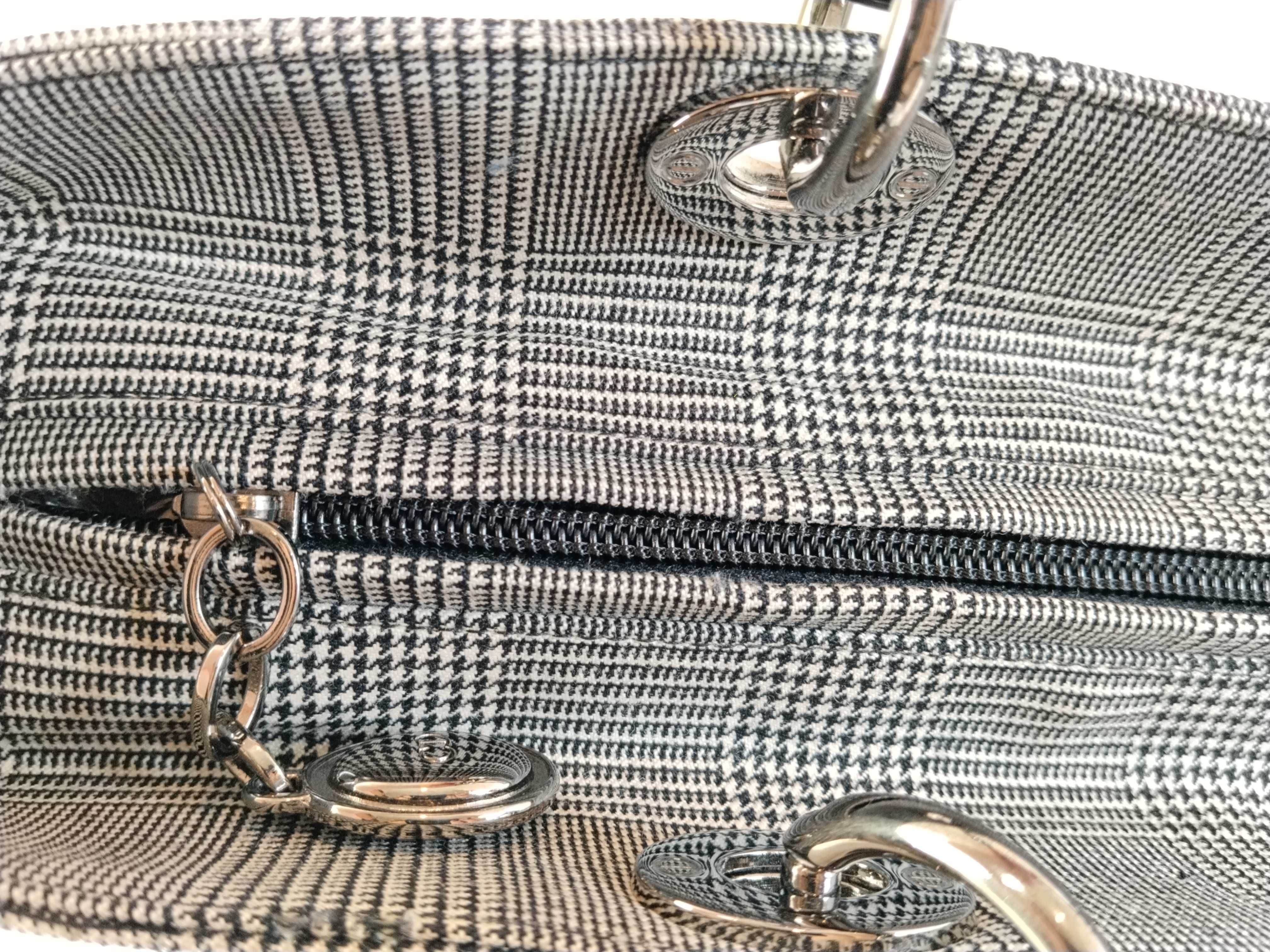 handbag — view 8