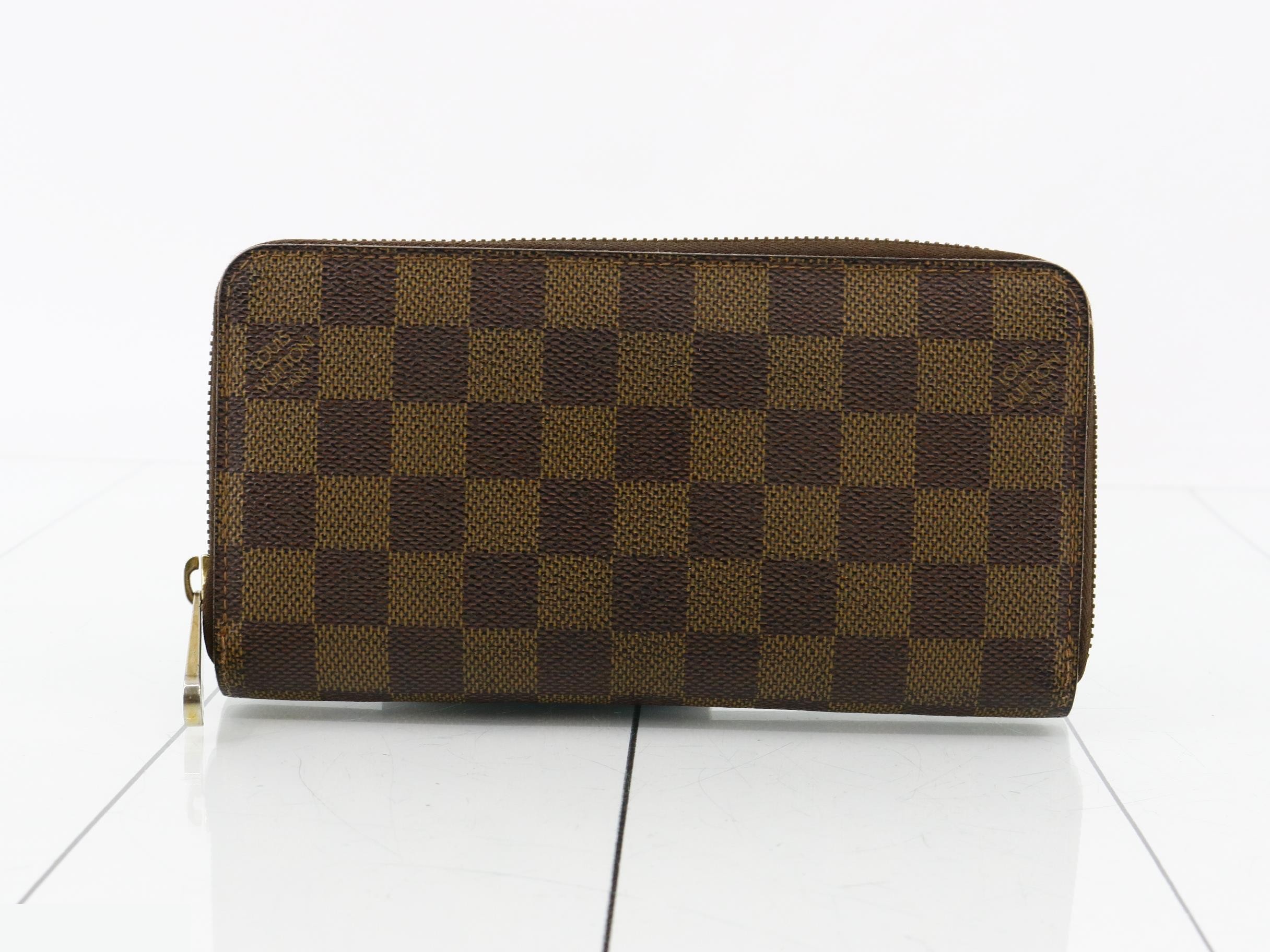 Damier long wallet