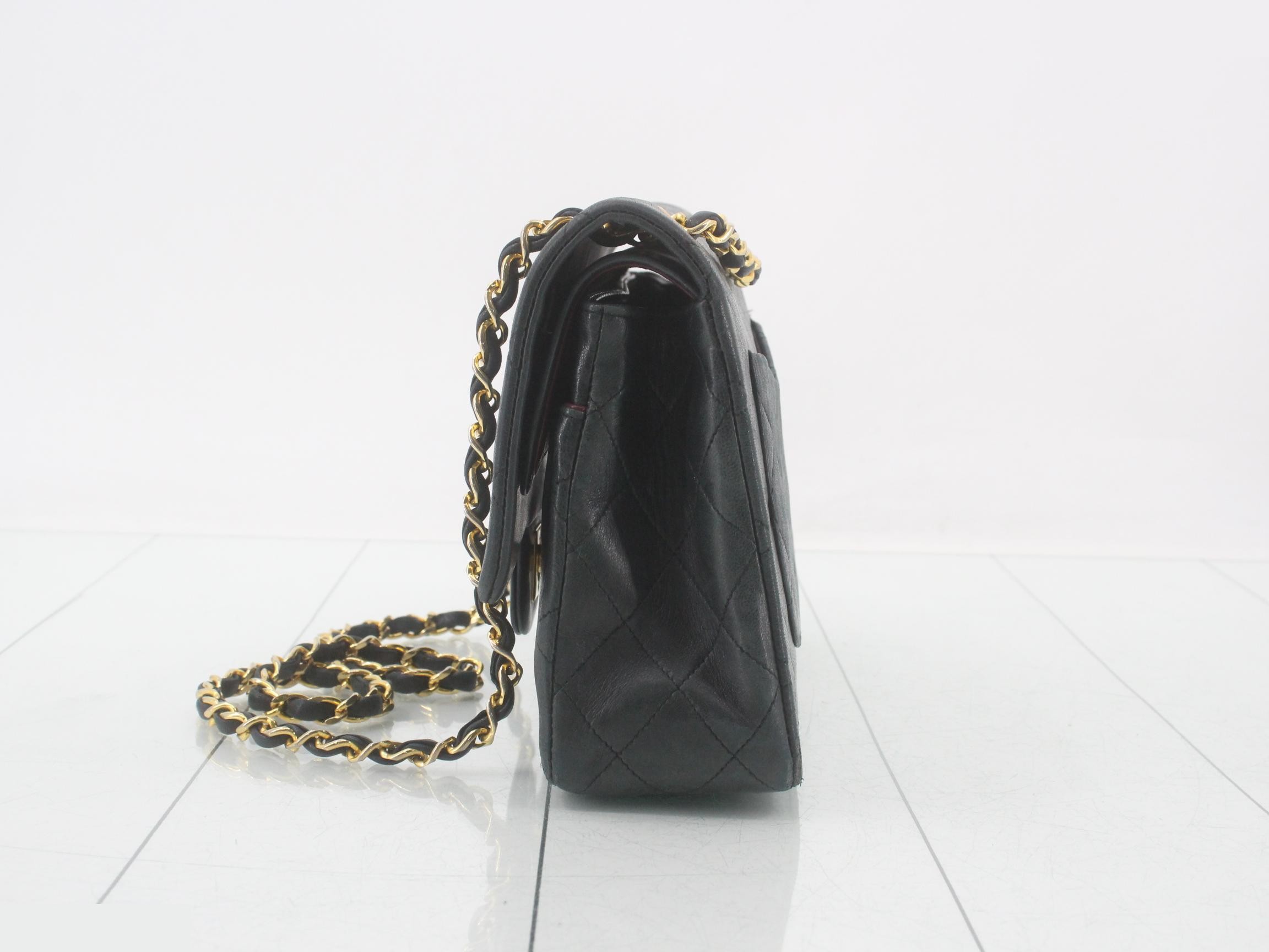 Matelassé lambskin chain shoulder bag, black — view 3