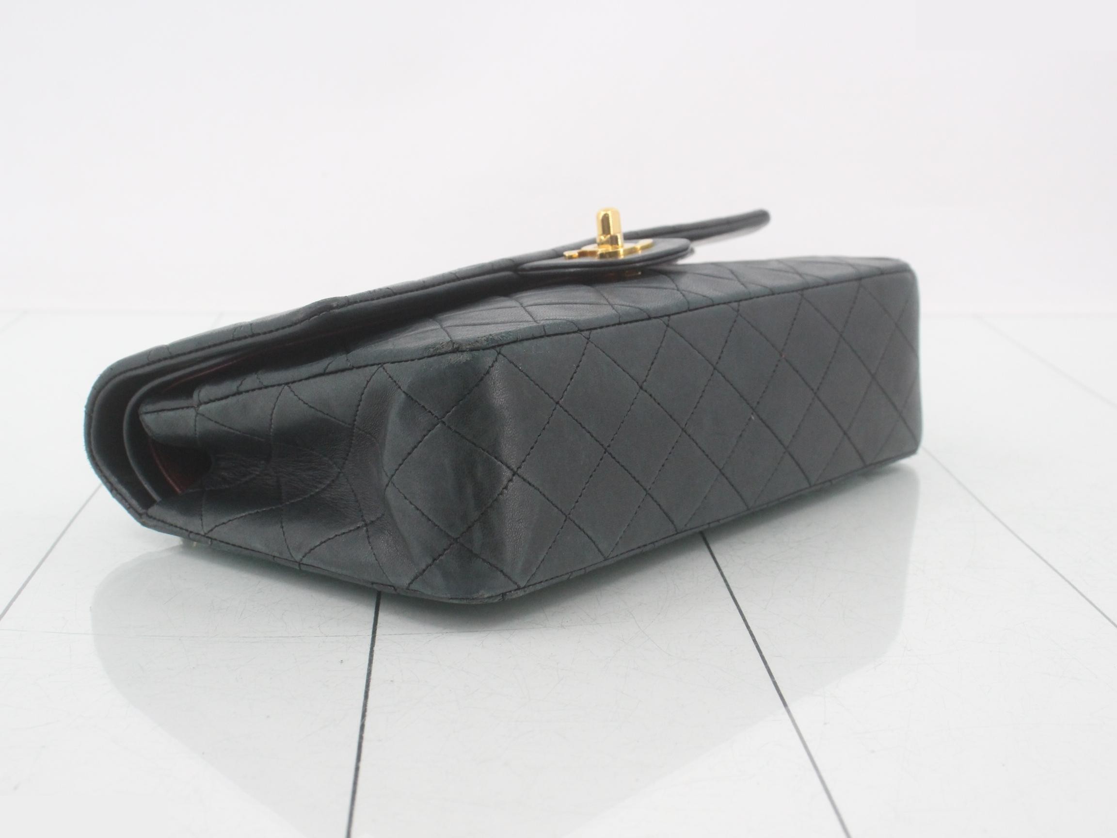 Matelassé lambskin chain shoulder bag, black — view 5