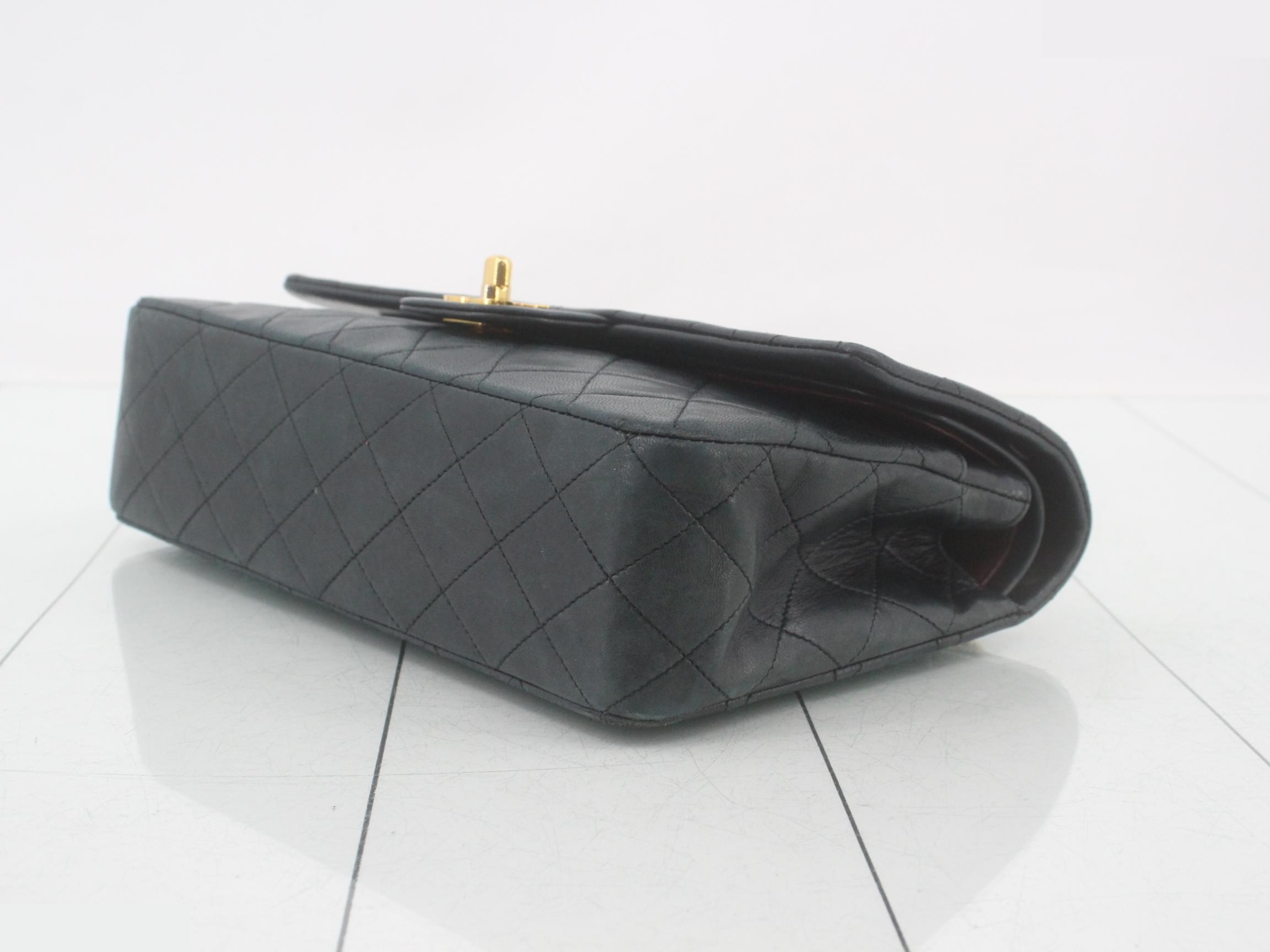 Matelassé lambskin chain shoulder bag, black — view 6