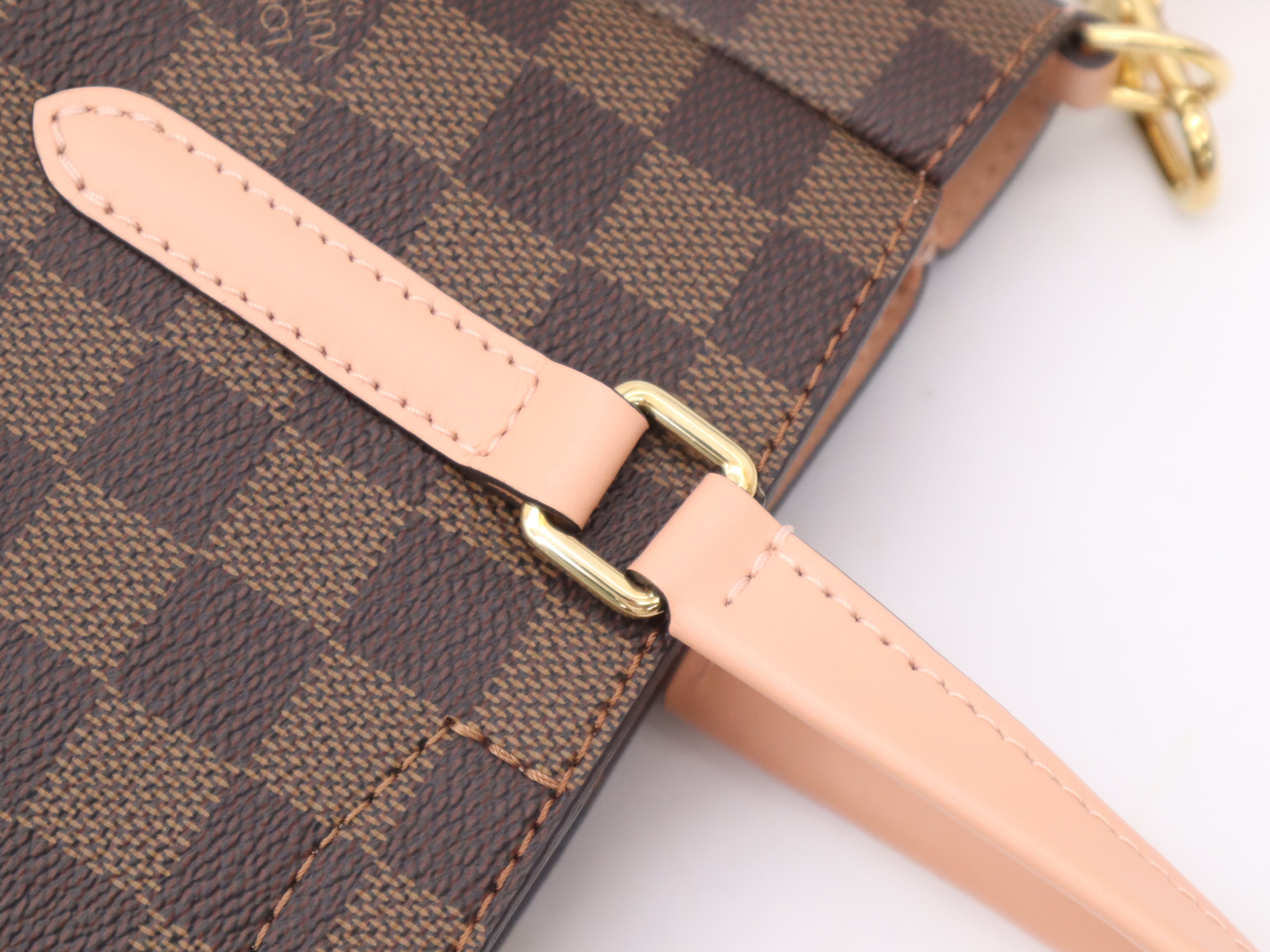 N60297 Damier Belmont NVBB Venus Handbag with Shoulder Strap, Pouch, and Dust Bag — view 8