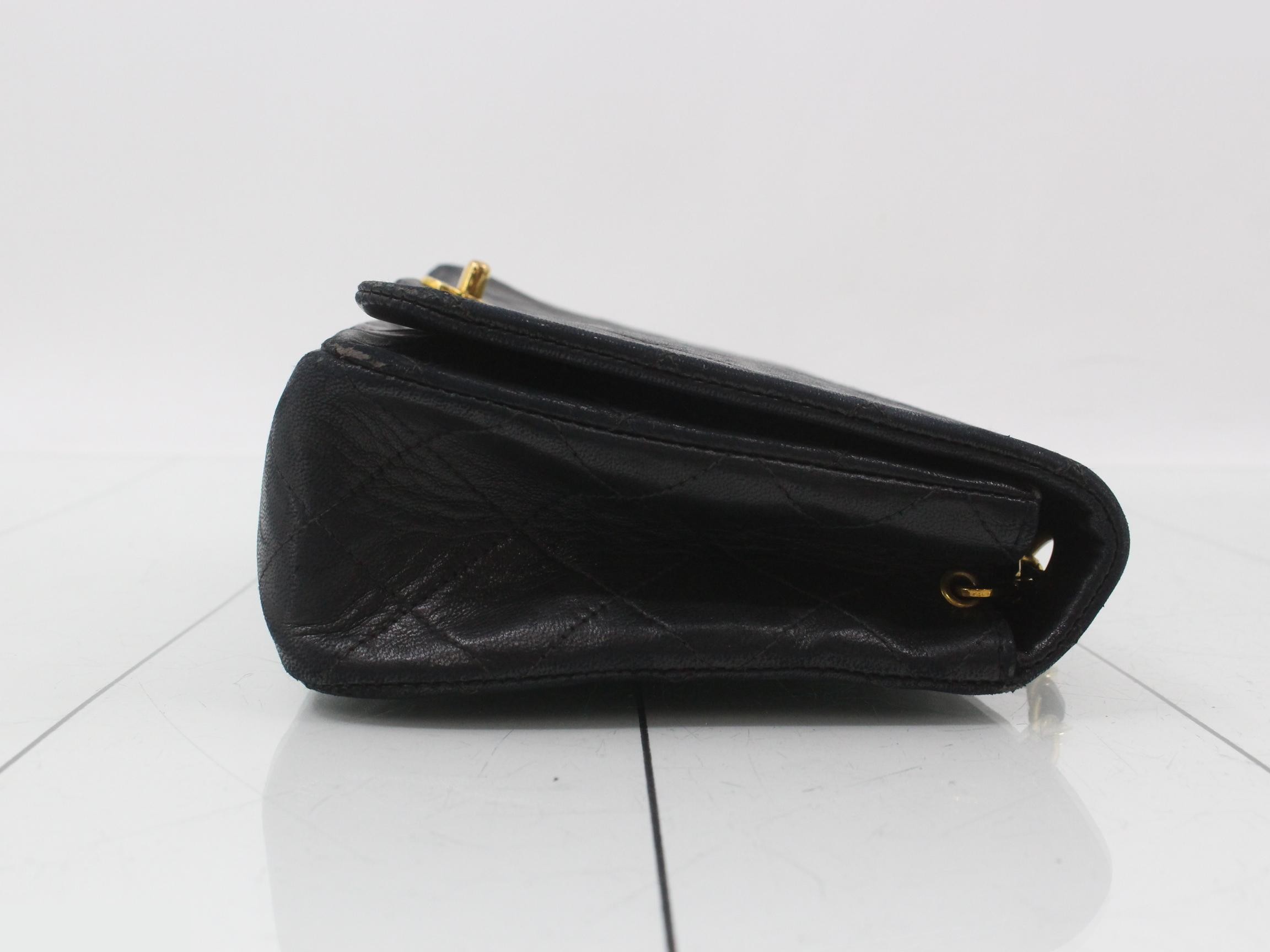 Matelassé Leather Coco Mark Chain Shoulder Bag — view 3