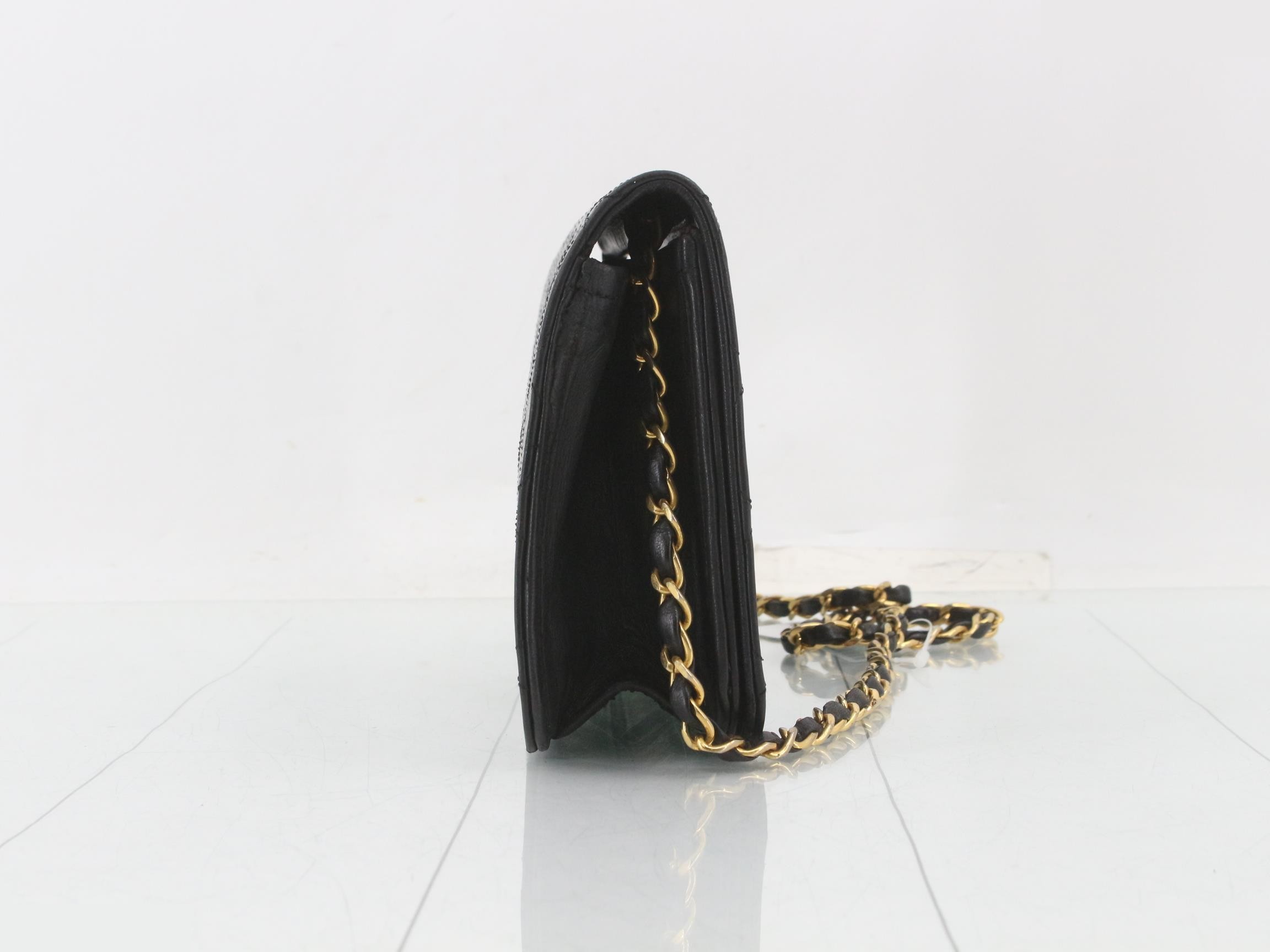 Push-lock chain — view 4
