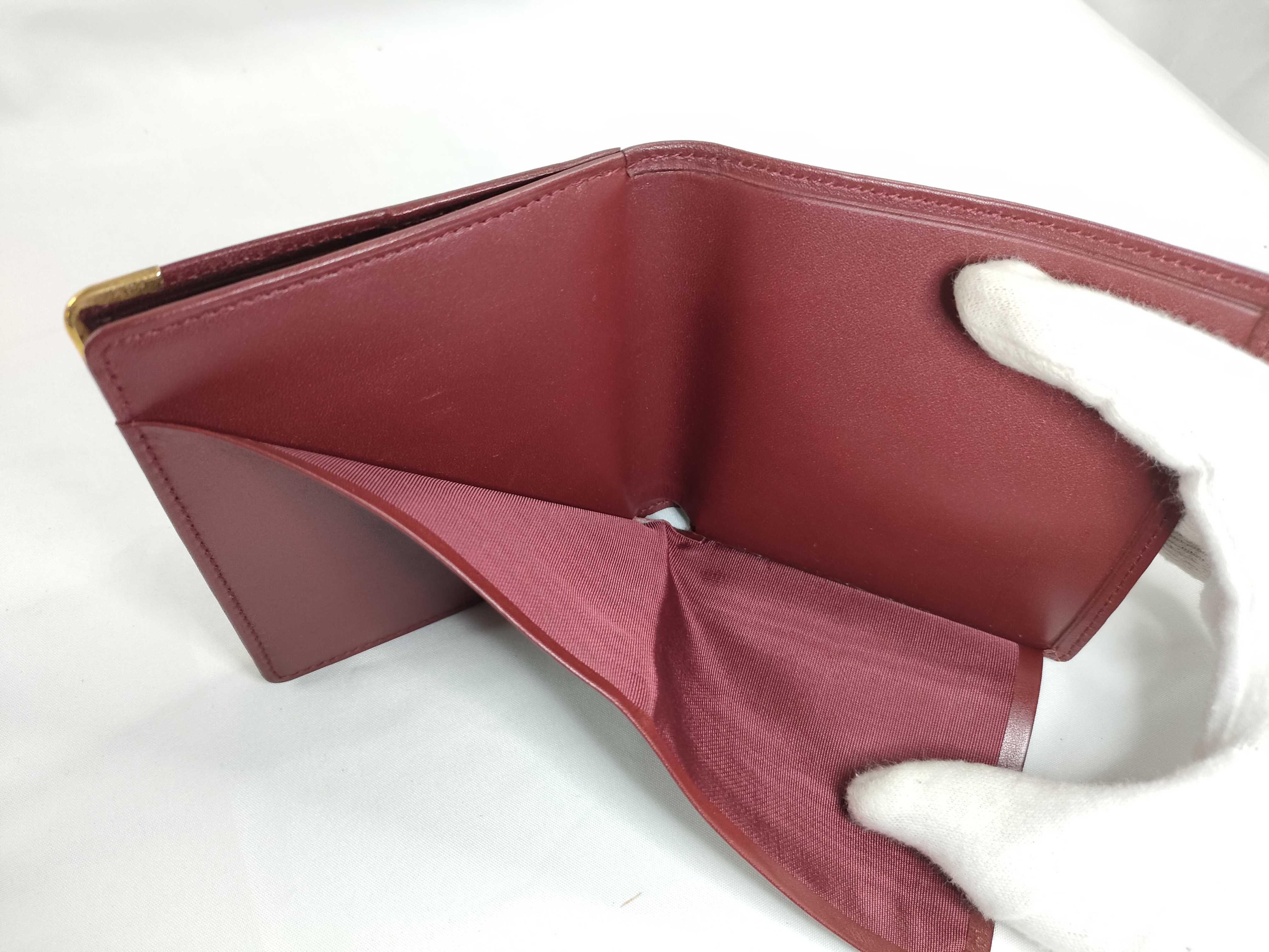 Must line leather bi-fold wallet — view 10