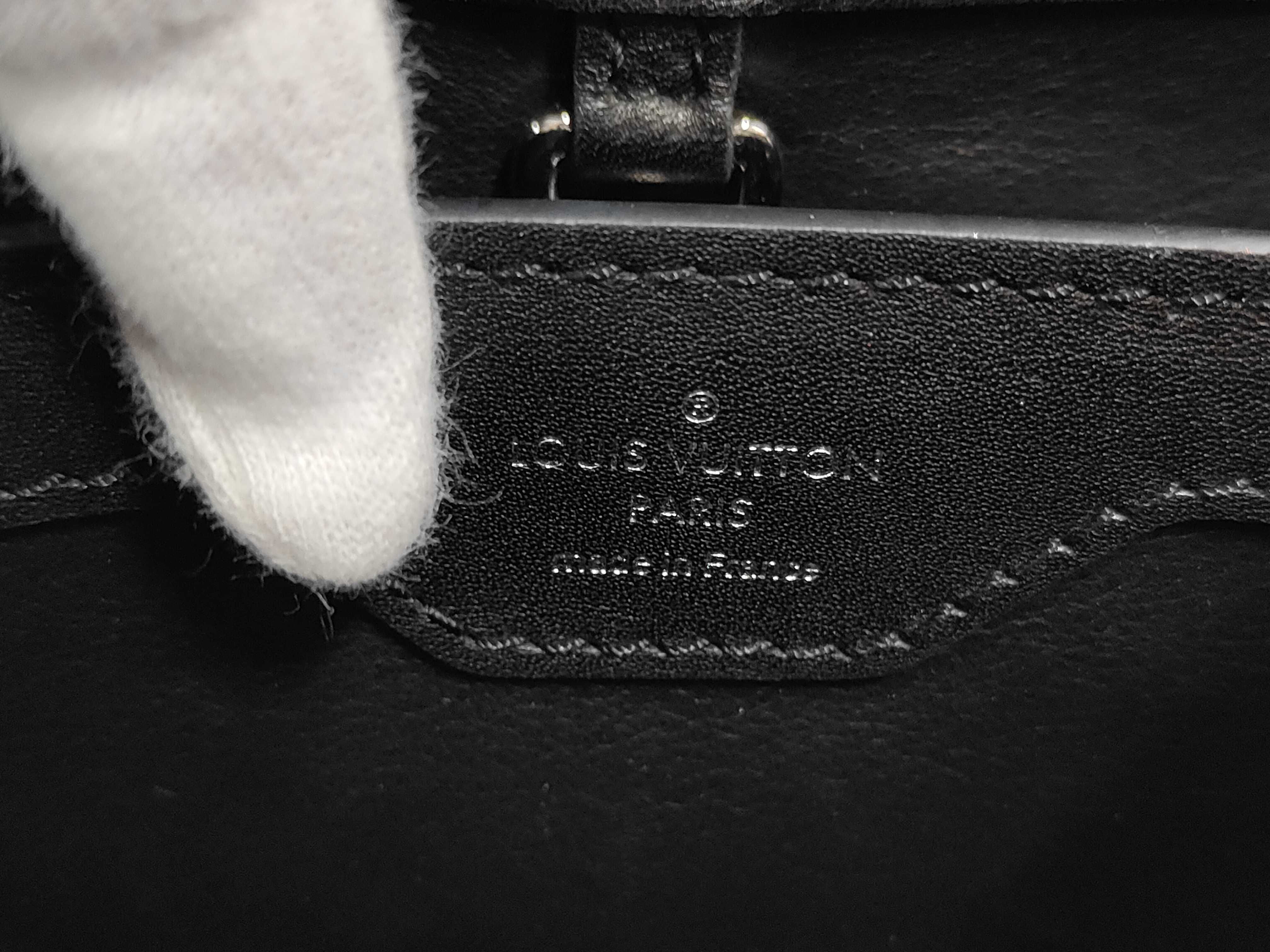 Capucines handbag — view 9