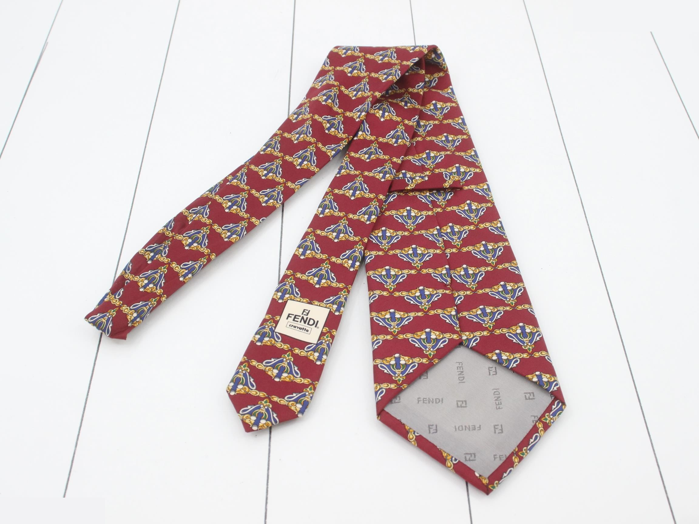 silk tie, chain pattern, baroque design. — view 2