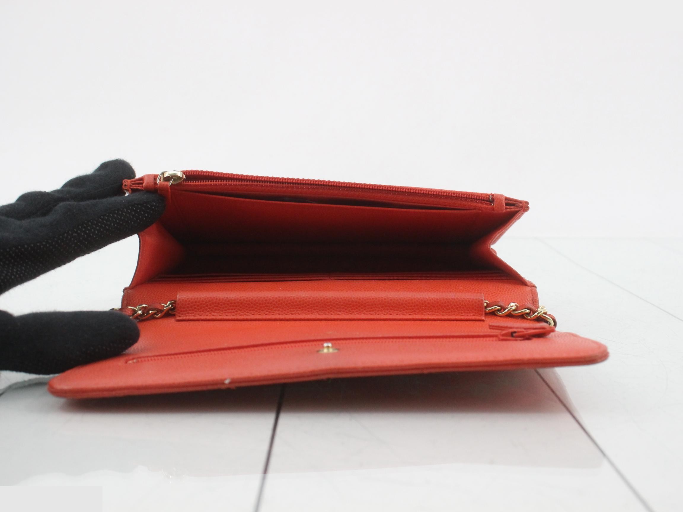Matelassé Caviar Chain Wallet with Seal Card — view 4