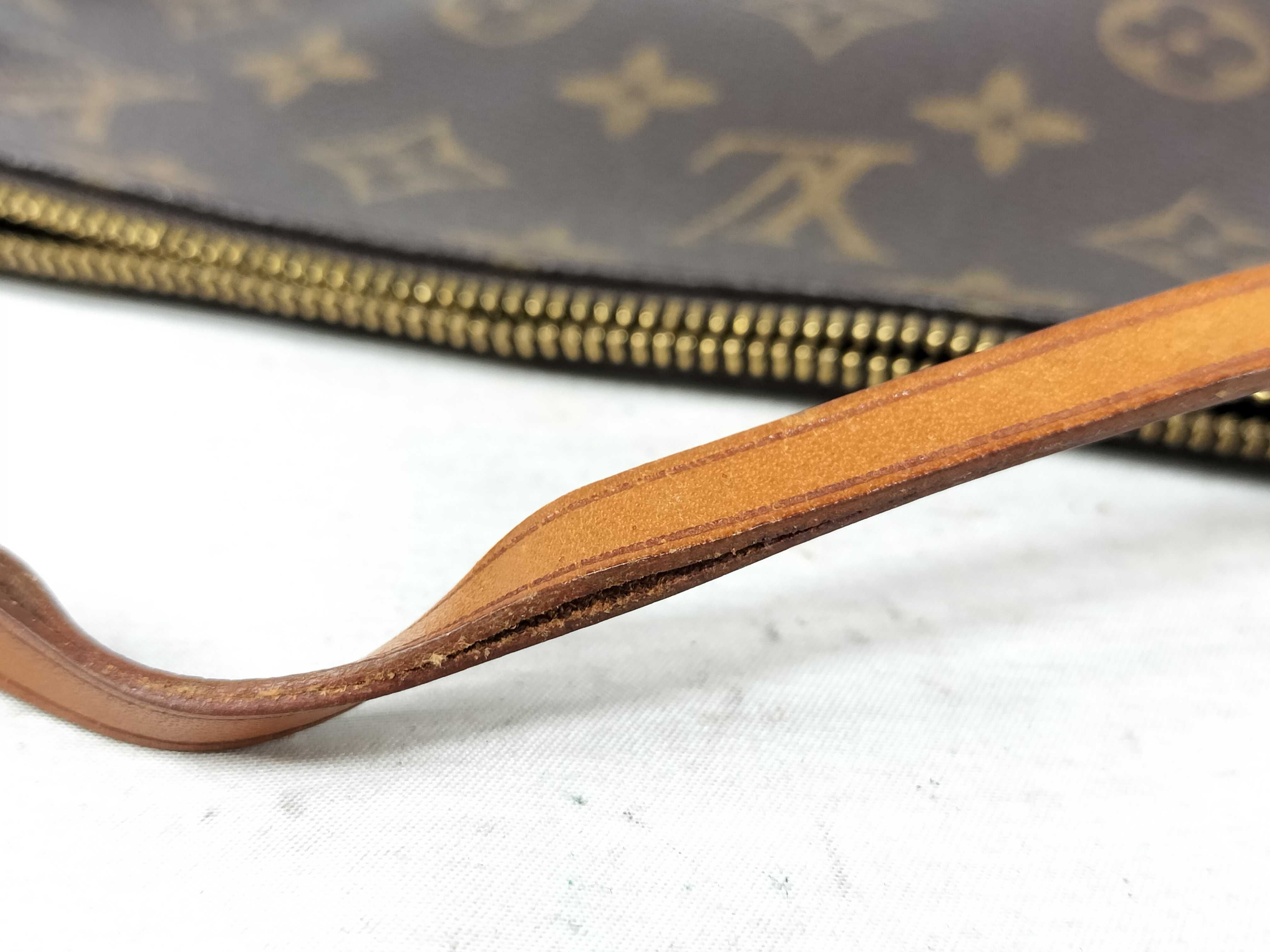Monogram Vuitton Pochette Accessoires M51980 AR1919 Handbag — view 13