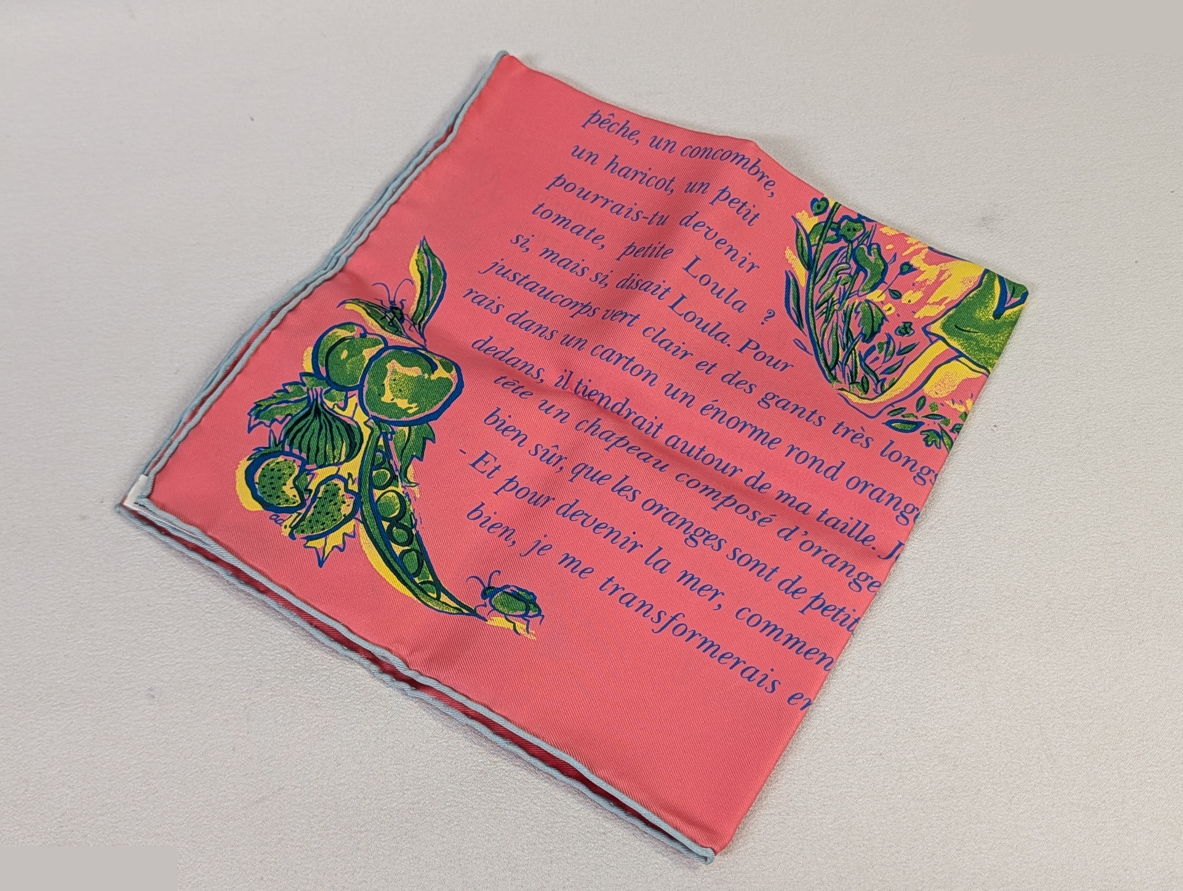 Carre 45, 100% Silk, L ETE DE LOULA (Lula's Summer), with Box. — view 2