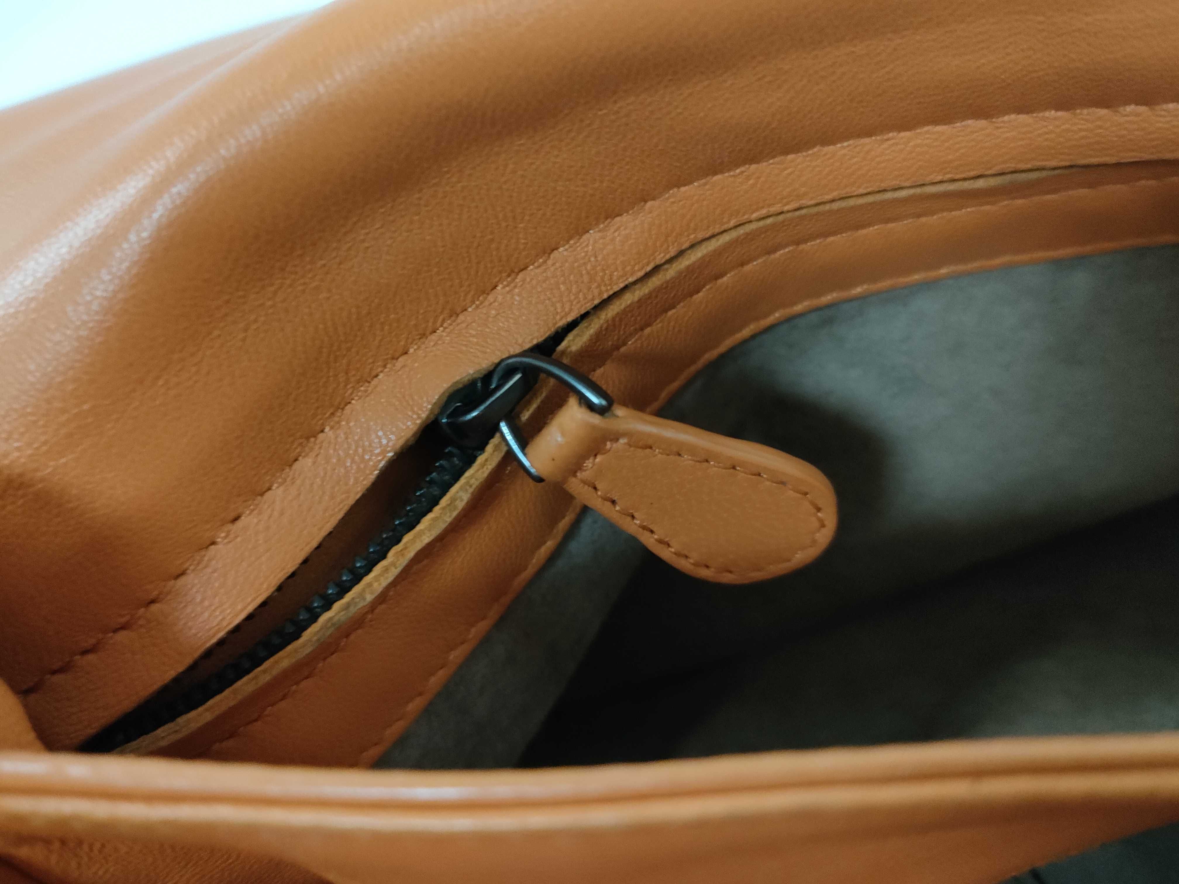 Intrecciato Bottega Veneta Intrecciato Olympian Leather Chain Shoulder Bag Orange Shoulder Bag — view 13
