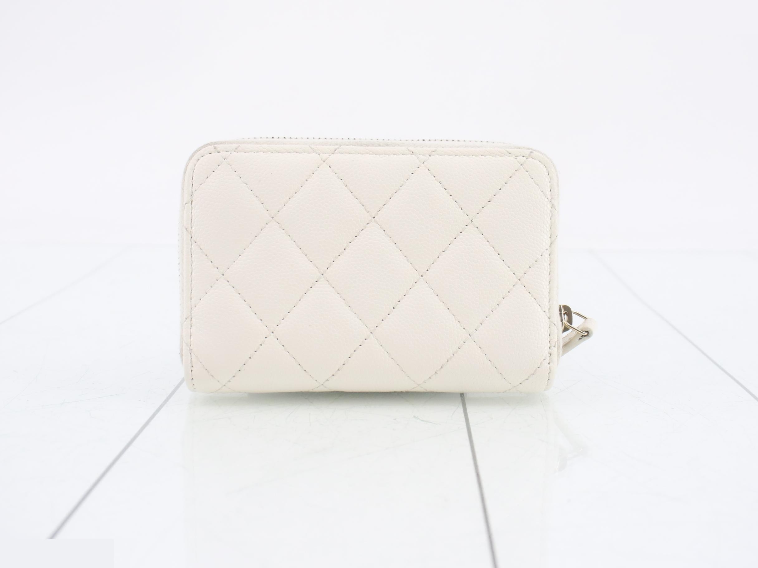 Caviar skin (bag) and coin case — view 2