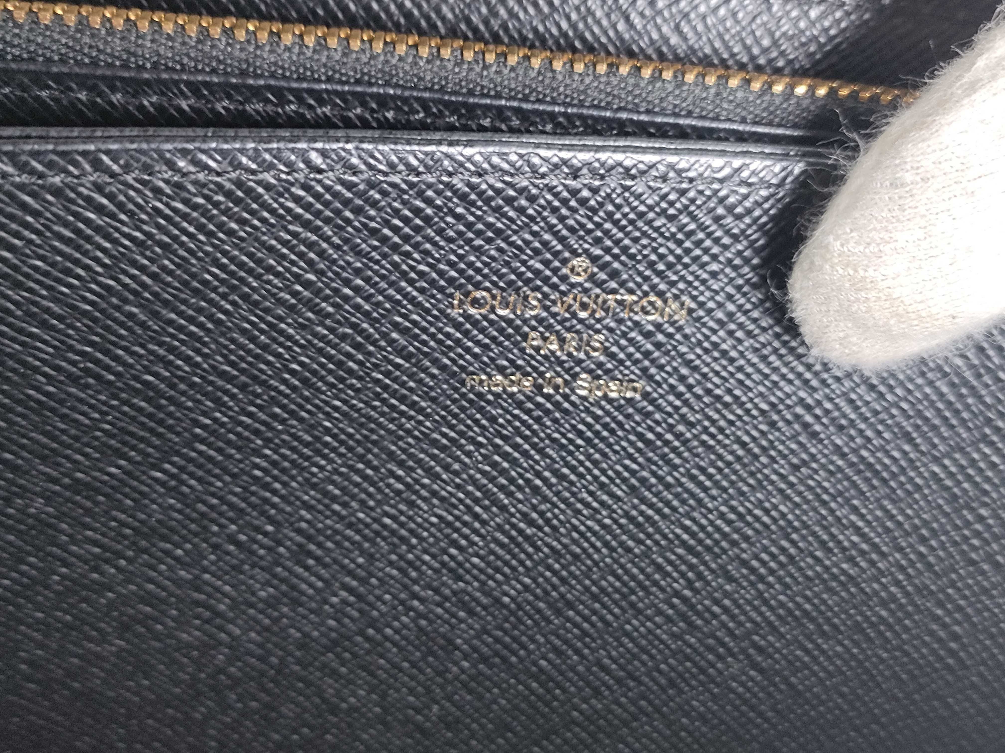 Zippy Wallet Monogram Giant M69353 Wallet — view 10