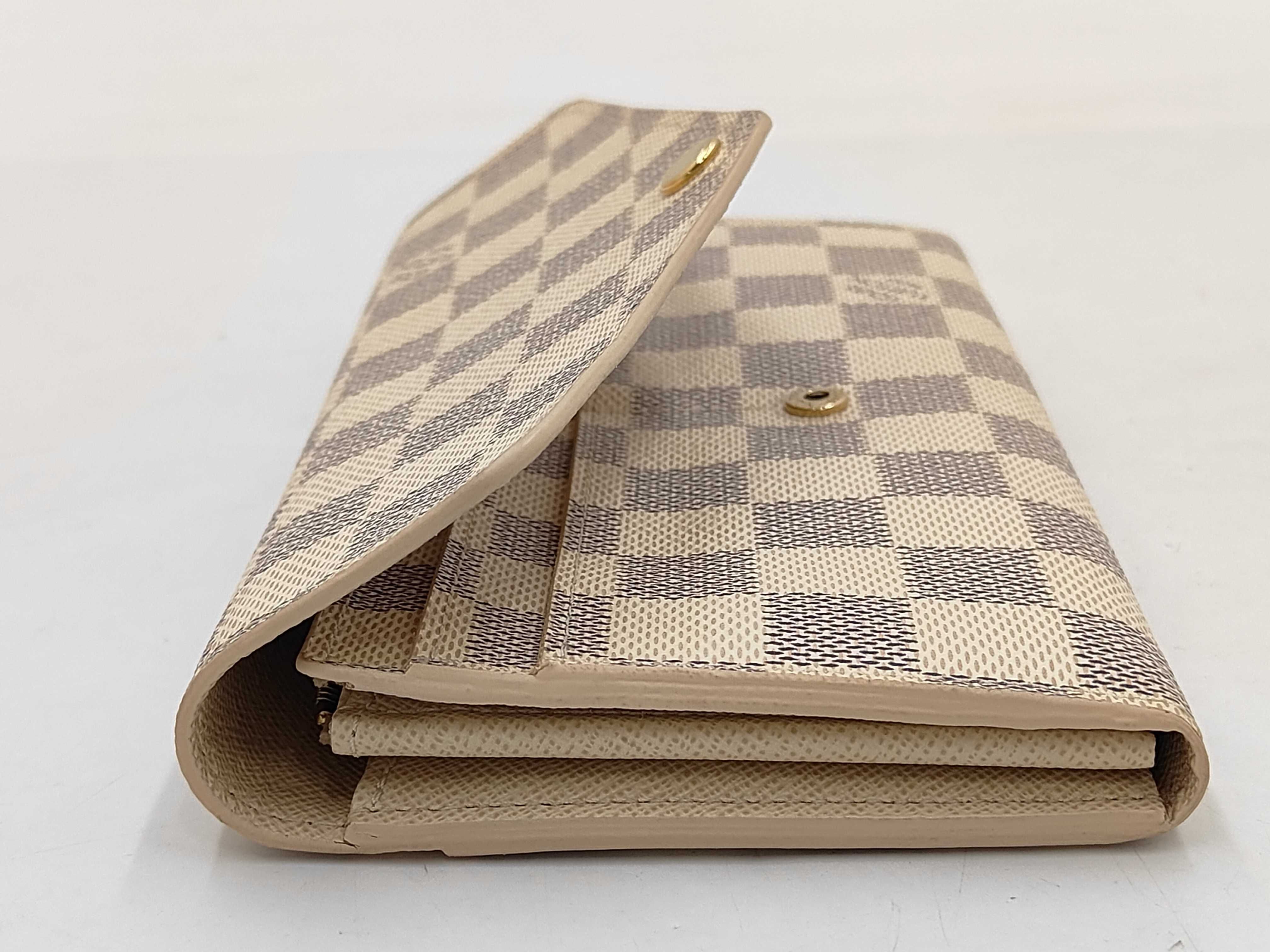 Damier Louis Vuitton Azur Portefeuille Sarah IC Chip Wallet — view 8