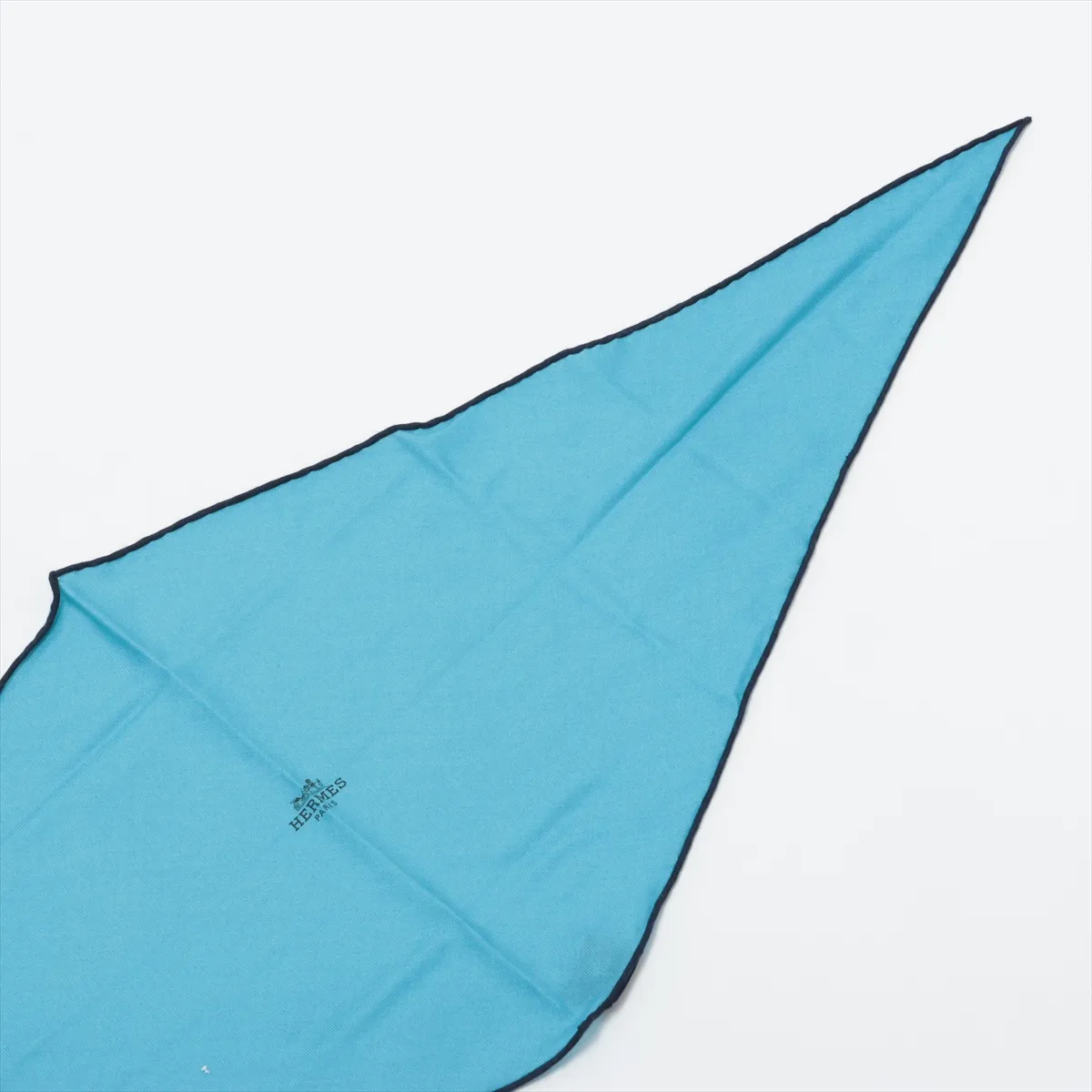 Losange scarf, cashmere x silk, light blue, some wear, snags, pilling. — view 2