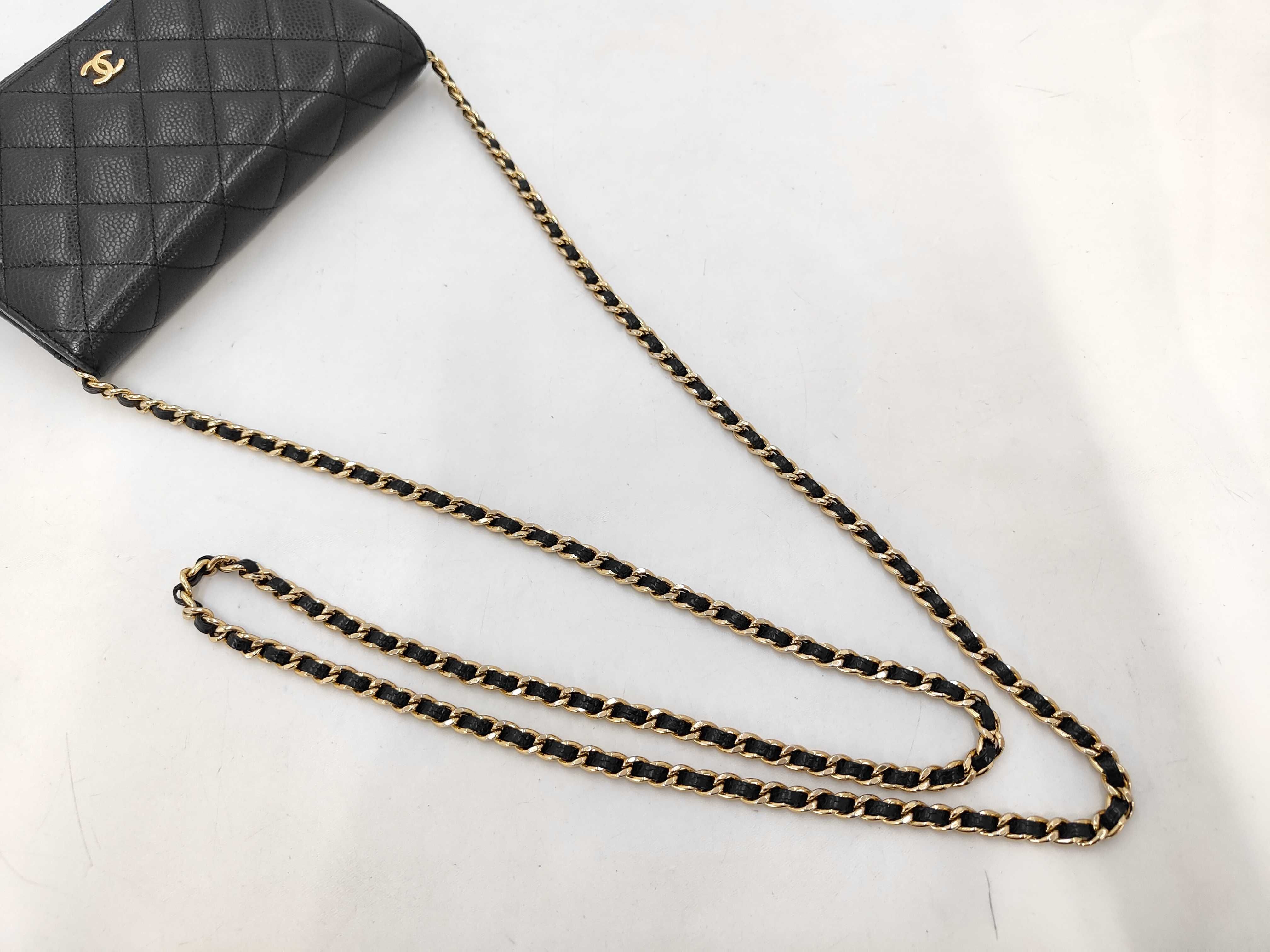 Caviar Chain Wallet Shoulder Bag — view 5