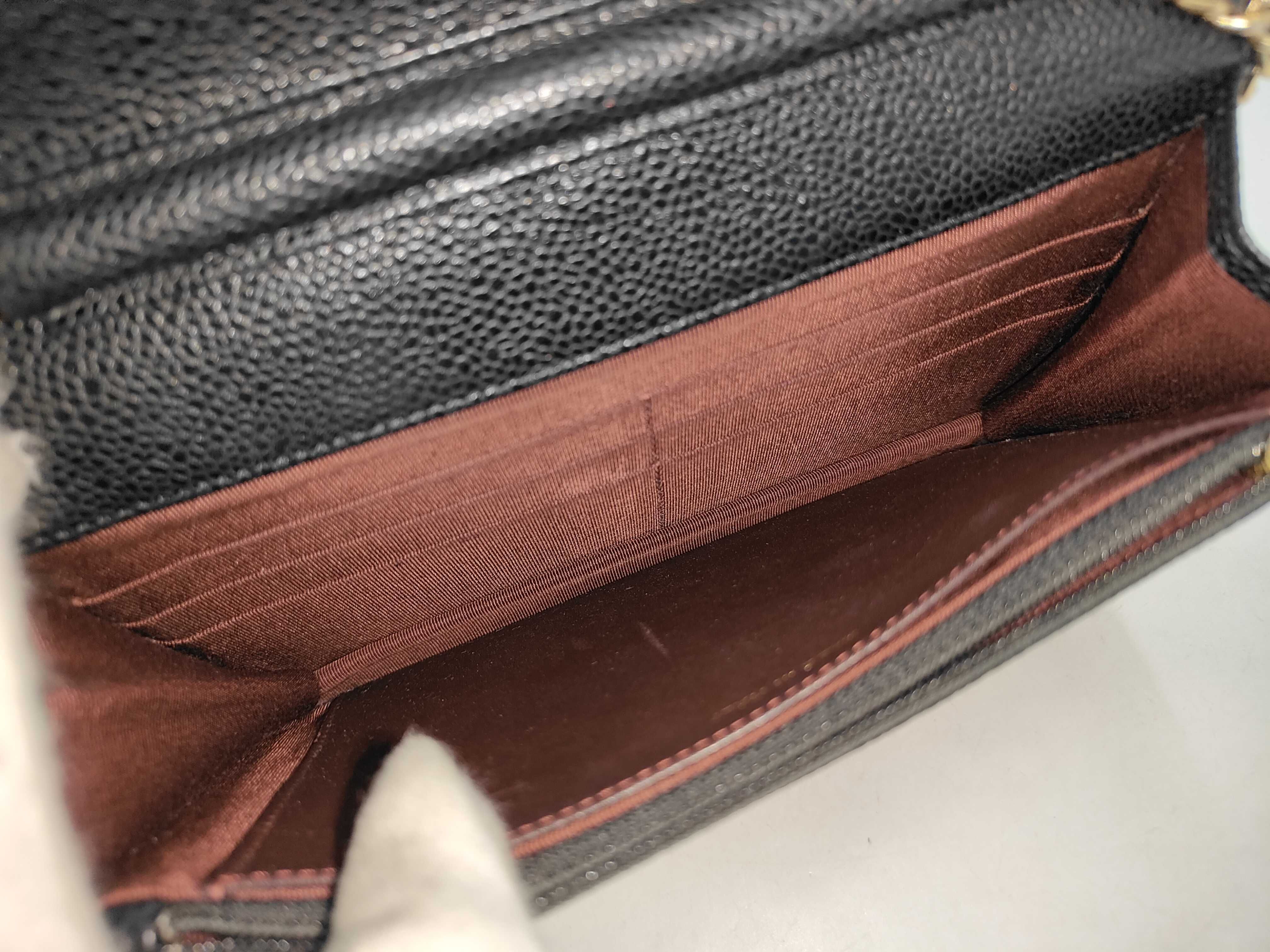 Caviar Chain Wallet Shoulder Bag — view 10
