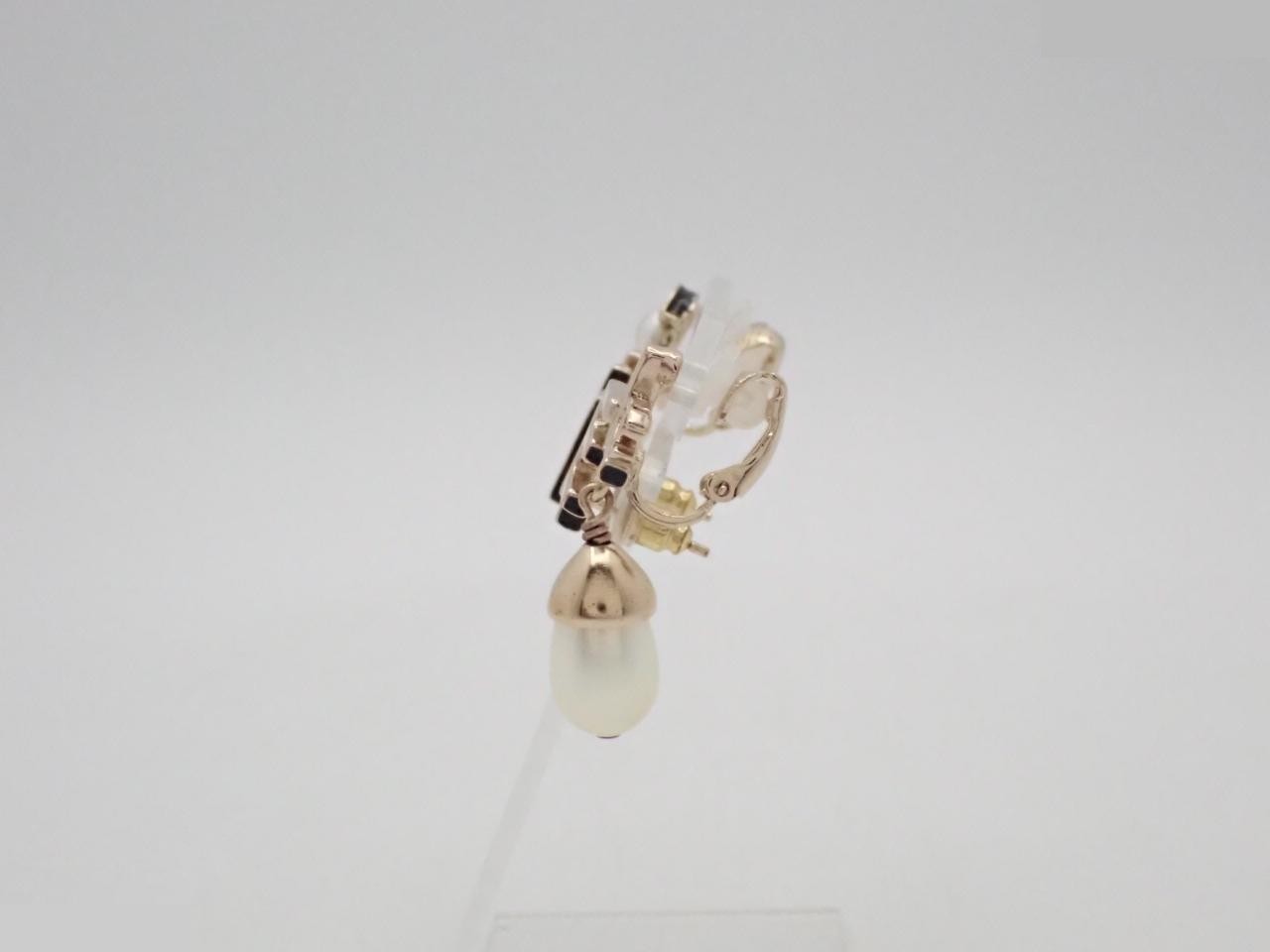 earrings, A22K gold, logo, Coco Mark, pearl, gold. — view 3